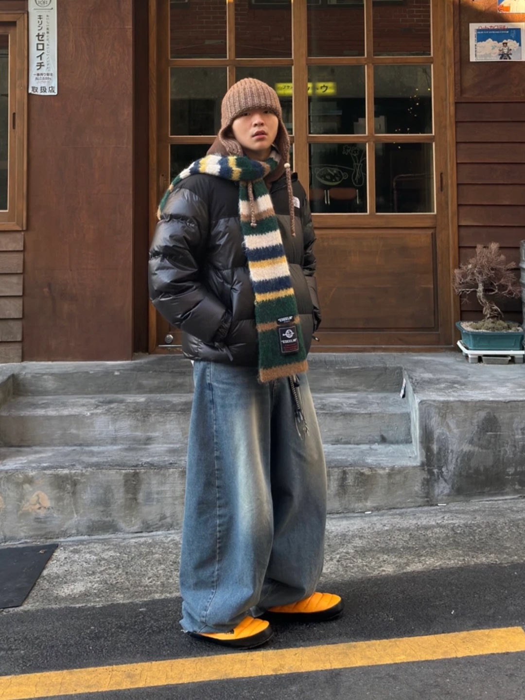 The North Face Summit Mattehorn RDS Down Jacket Light Gray, (W) The North Face White Label Novelty Nuptse Down Jacket SE Pink 착용 스타일 - 4