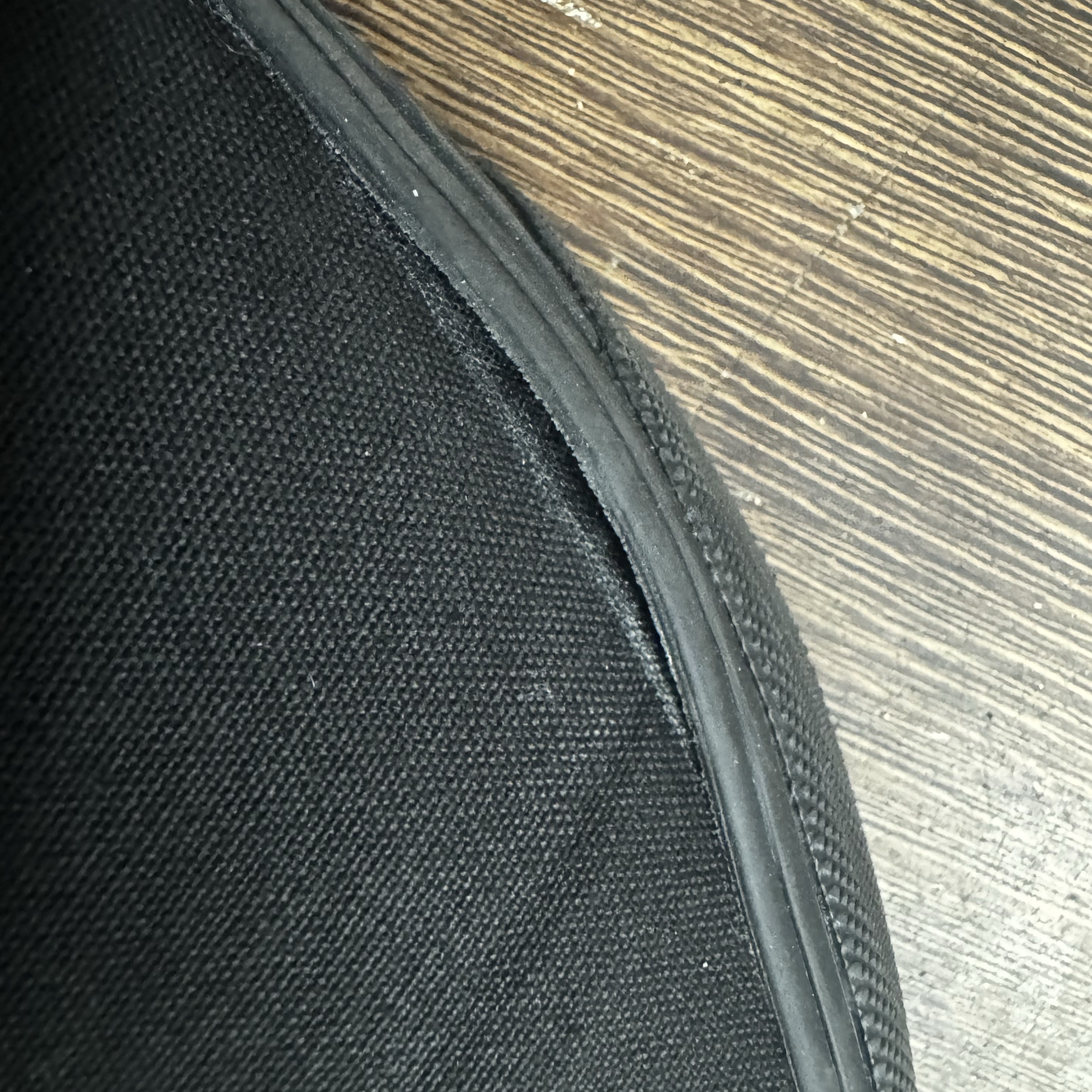 Vans Classic Slip-On Black 착용 스타일 - 2