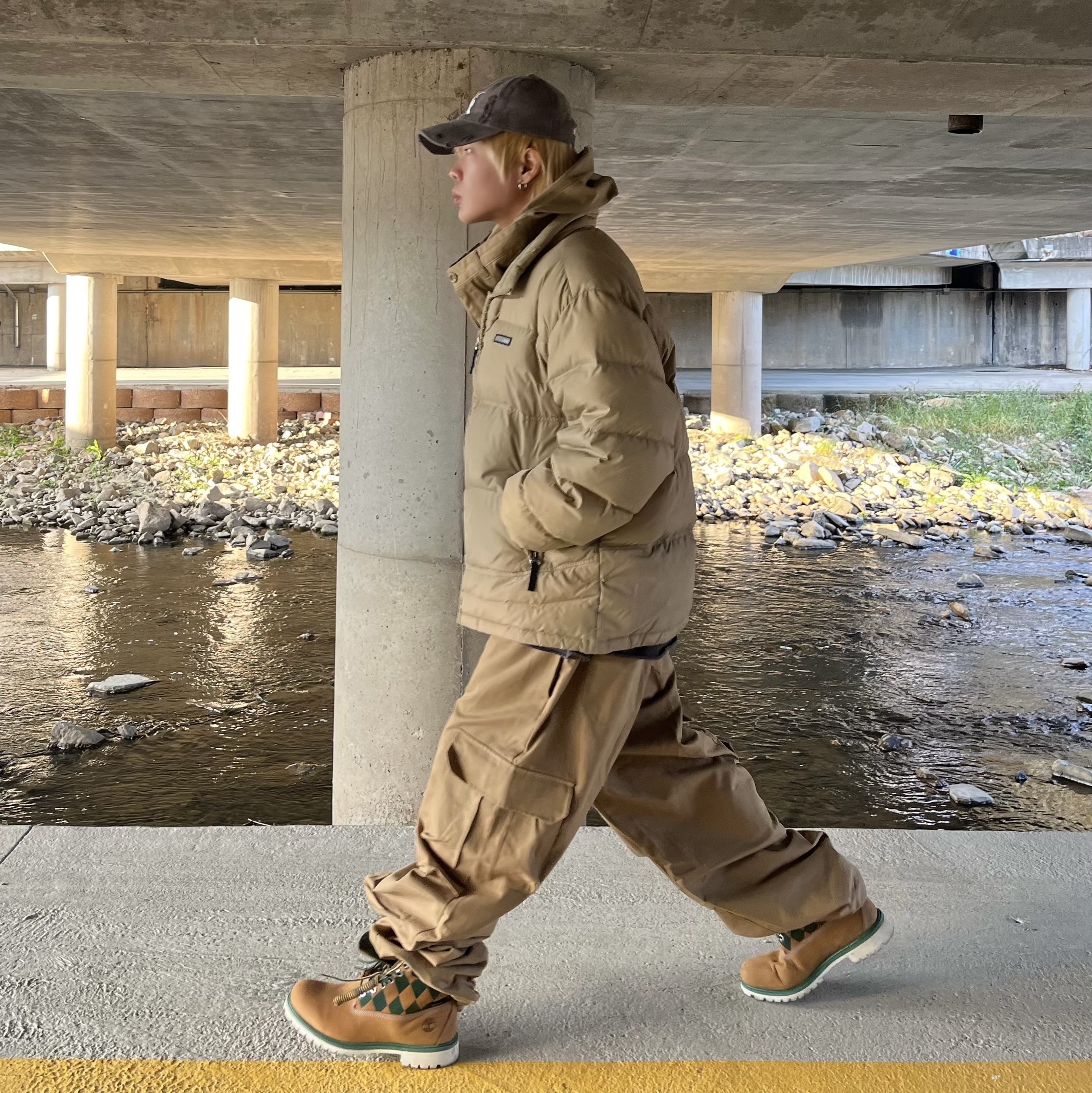 KASINA x Timberland 6 In Premium Vibram GTX Wheat 착용 스타일 - 3