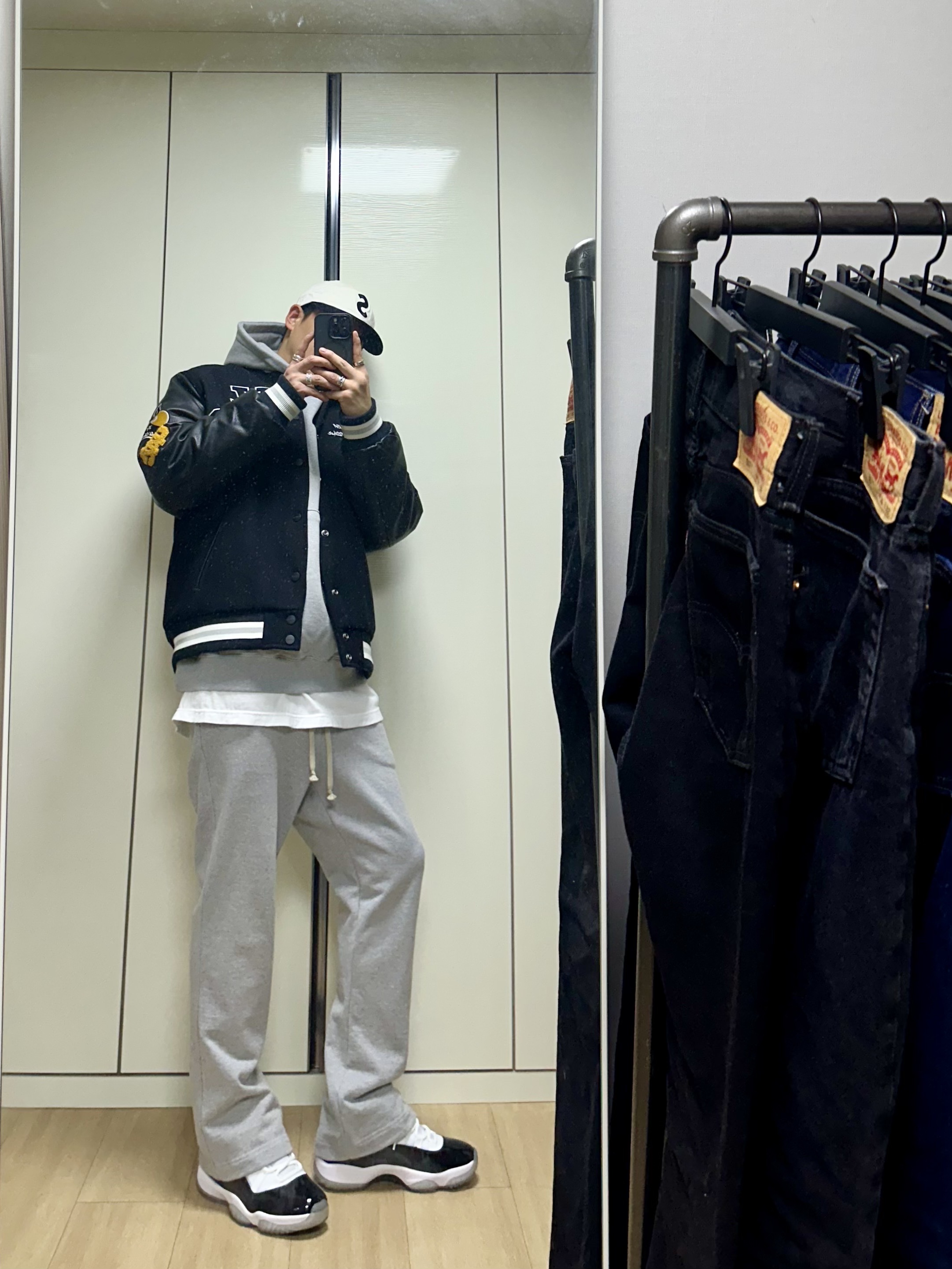 Jordan 11 Retro Concord 2018, Supreme 2-Tone S Logo 6-Panel Stone - 24SS 착용 스타일 - 1