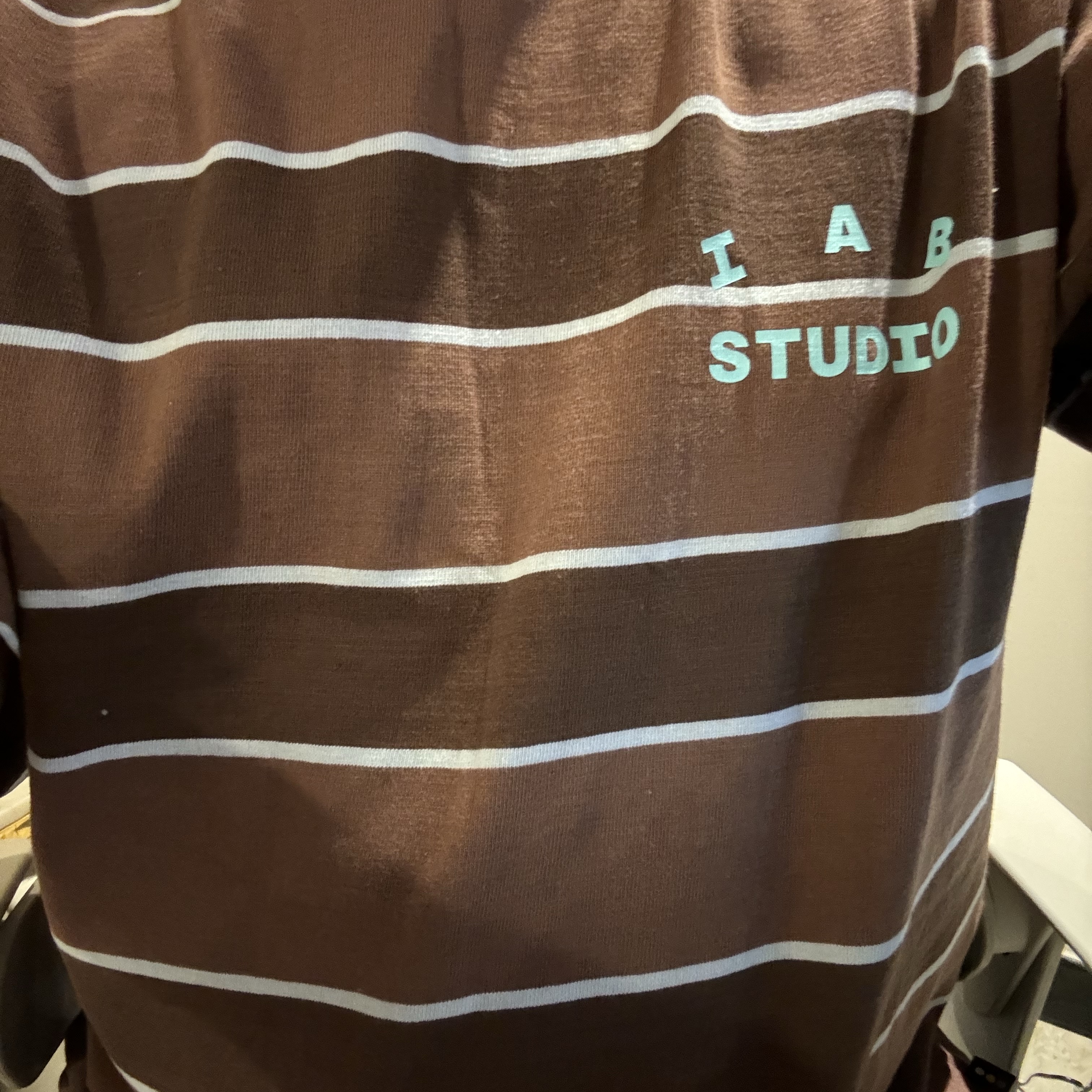 IAB Studio Striped T-Shirt Brown 착용 스타일