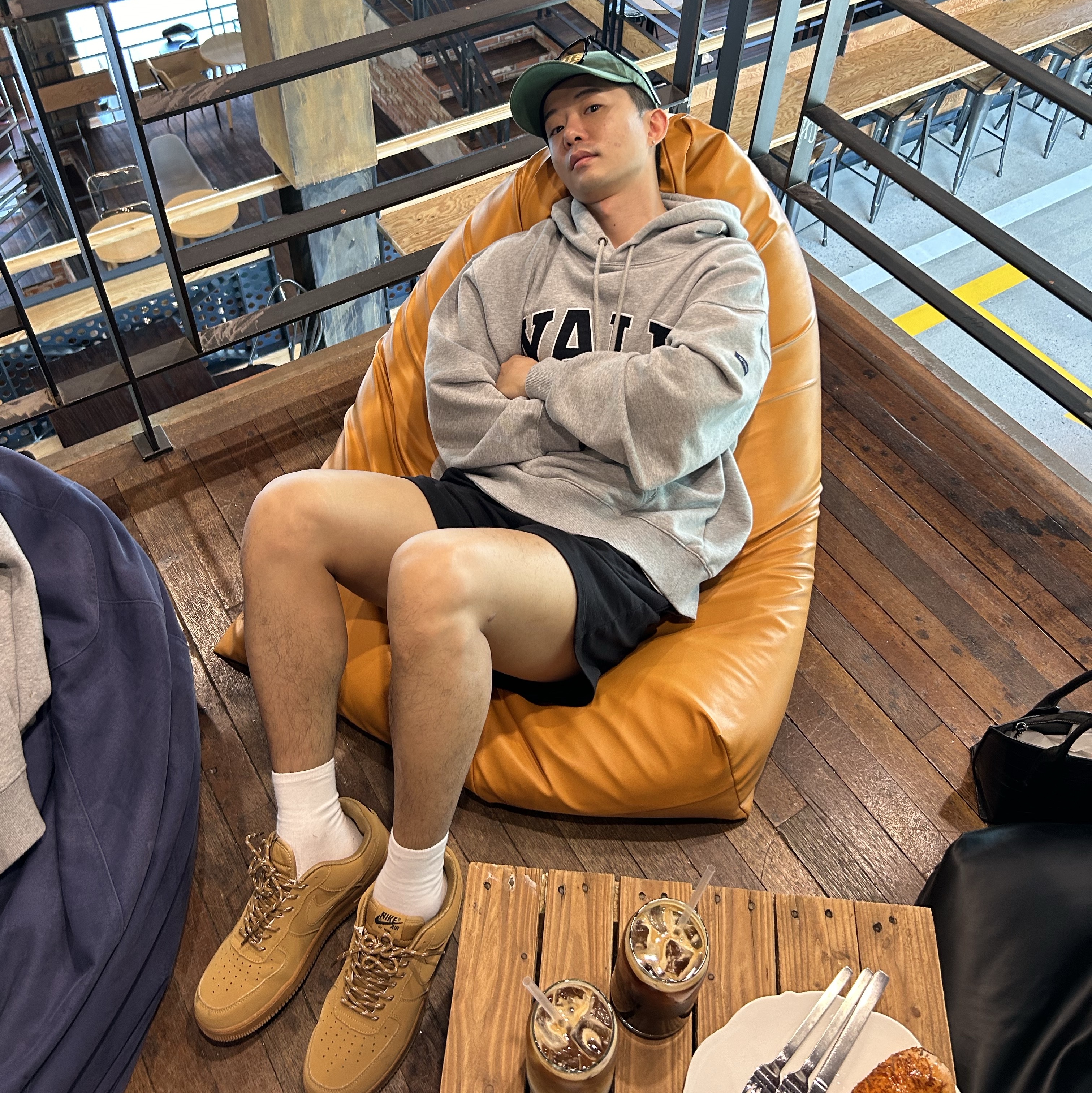 Emis New Logo Emis Cap Green, (GS) Nike Air Force 1 LV8 3 Wheat 착용 스타일
