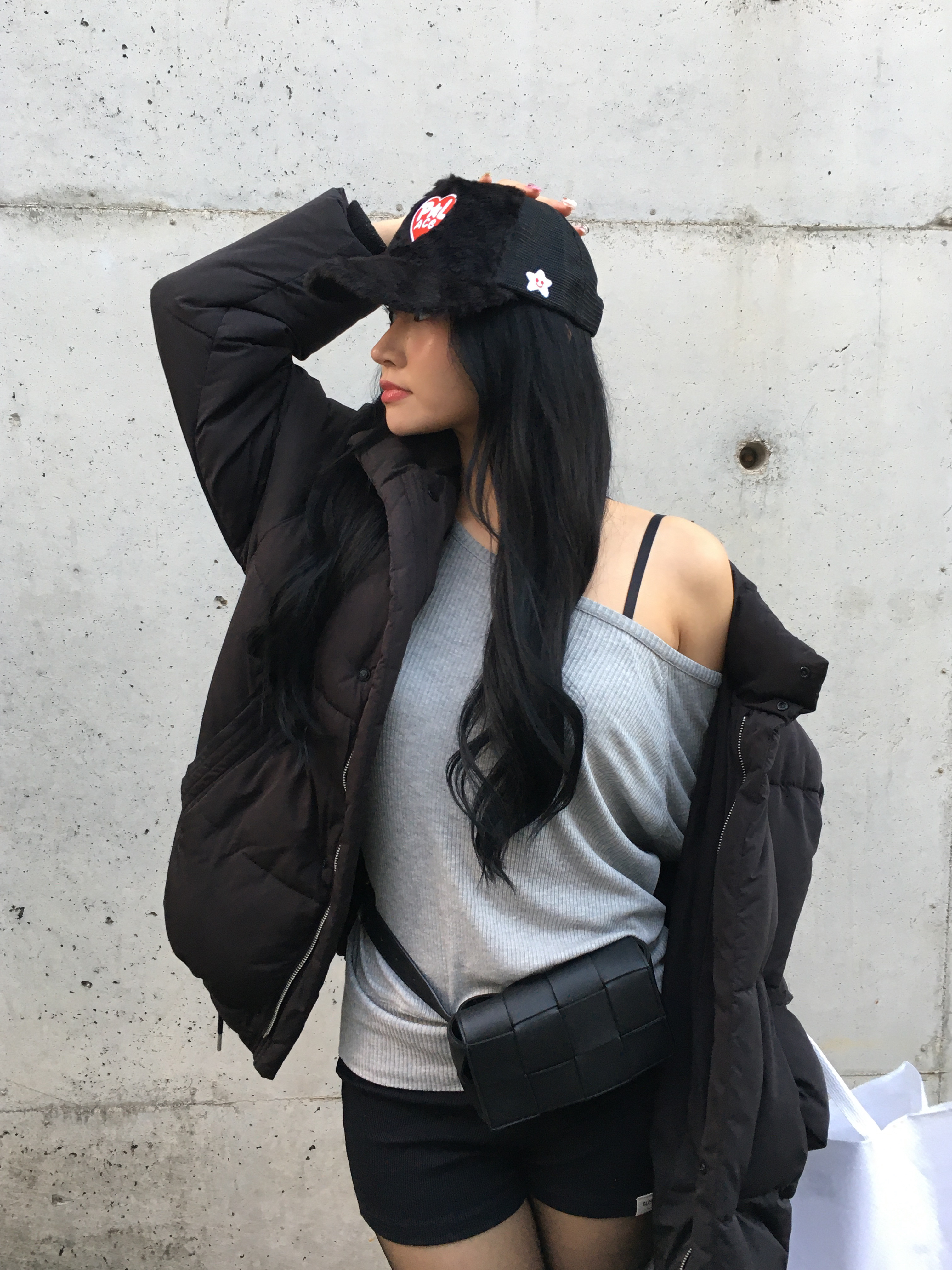 Palace Club Trucker Black - 24FW 착용 스타일 - 5