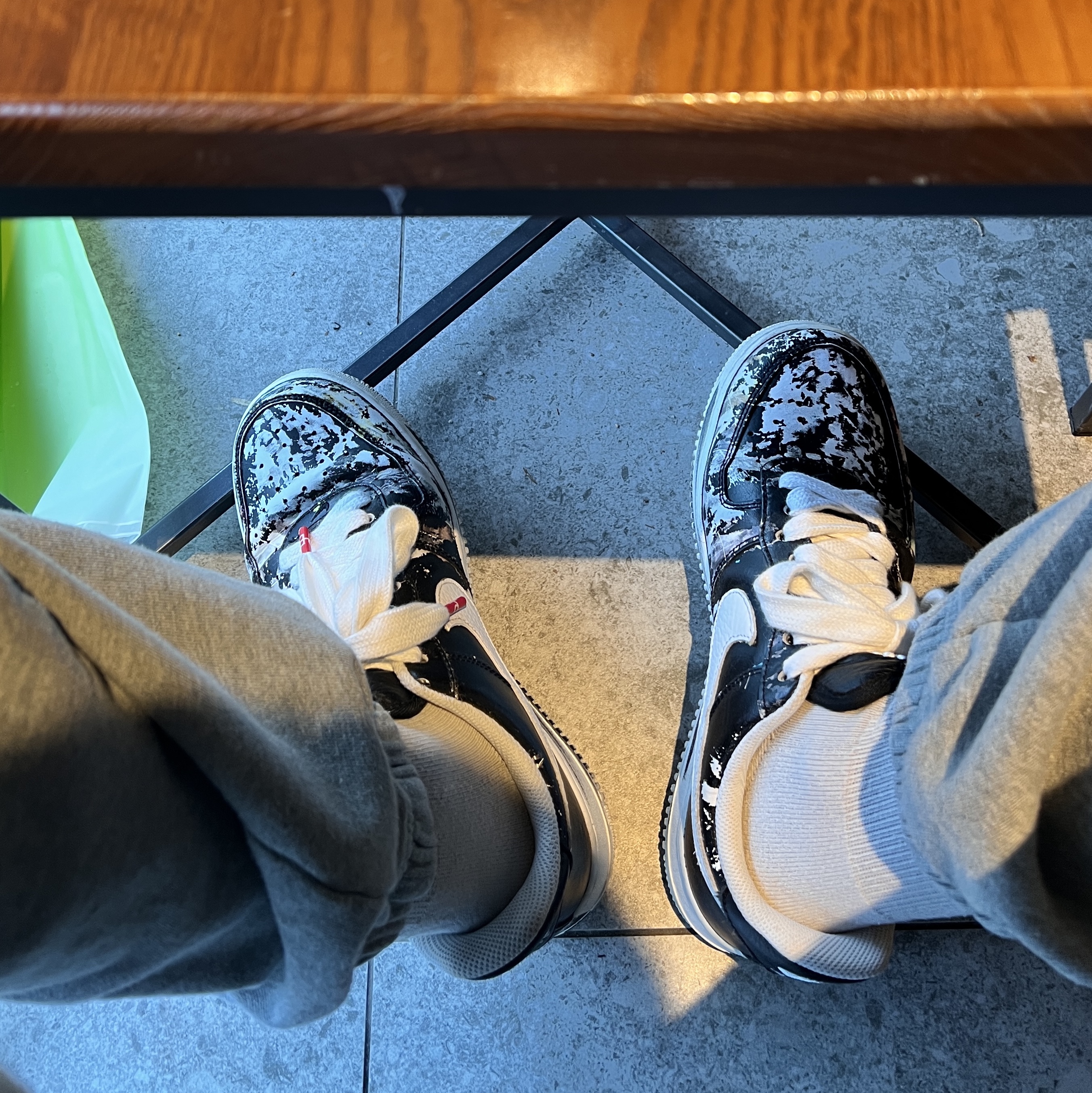 Nike x Peaceminusone Air Force 1 Low Para-Noise 착용 스타일