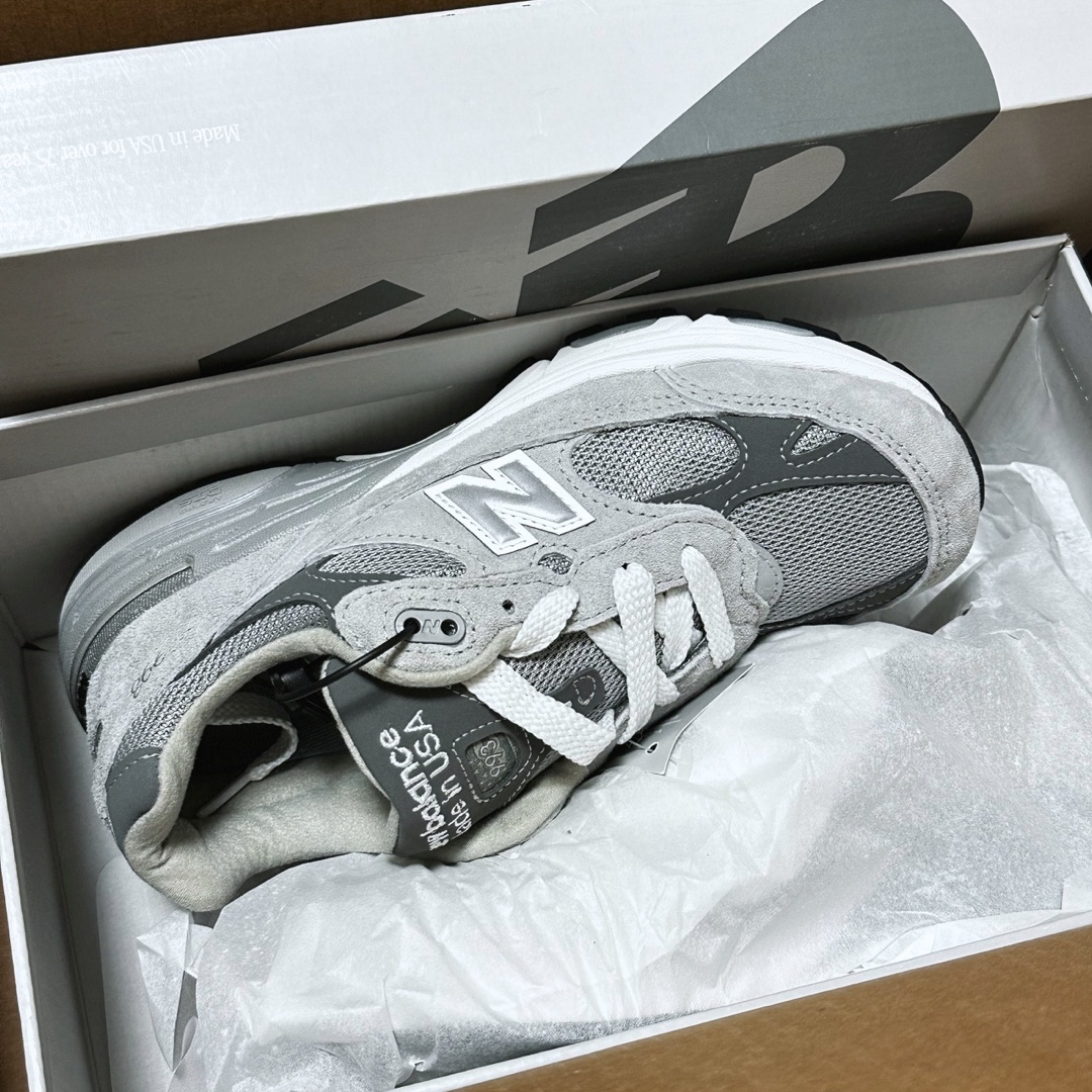 (W) New Balance 993 Made in USA Grey - B Standard 착용 스타일