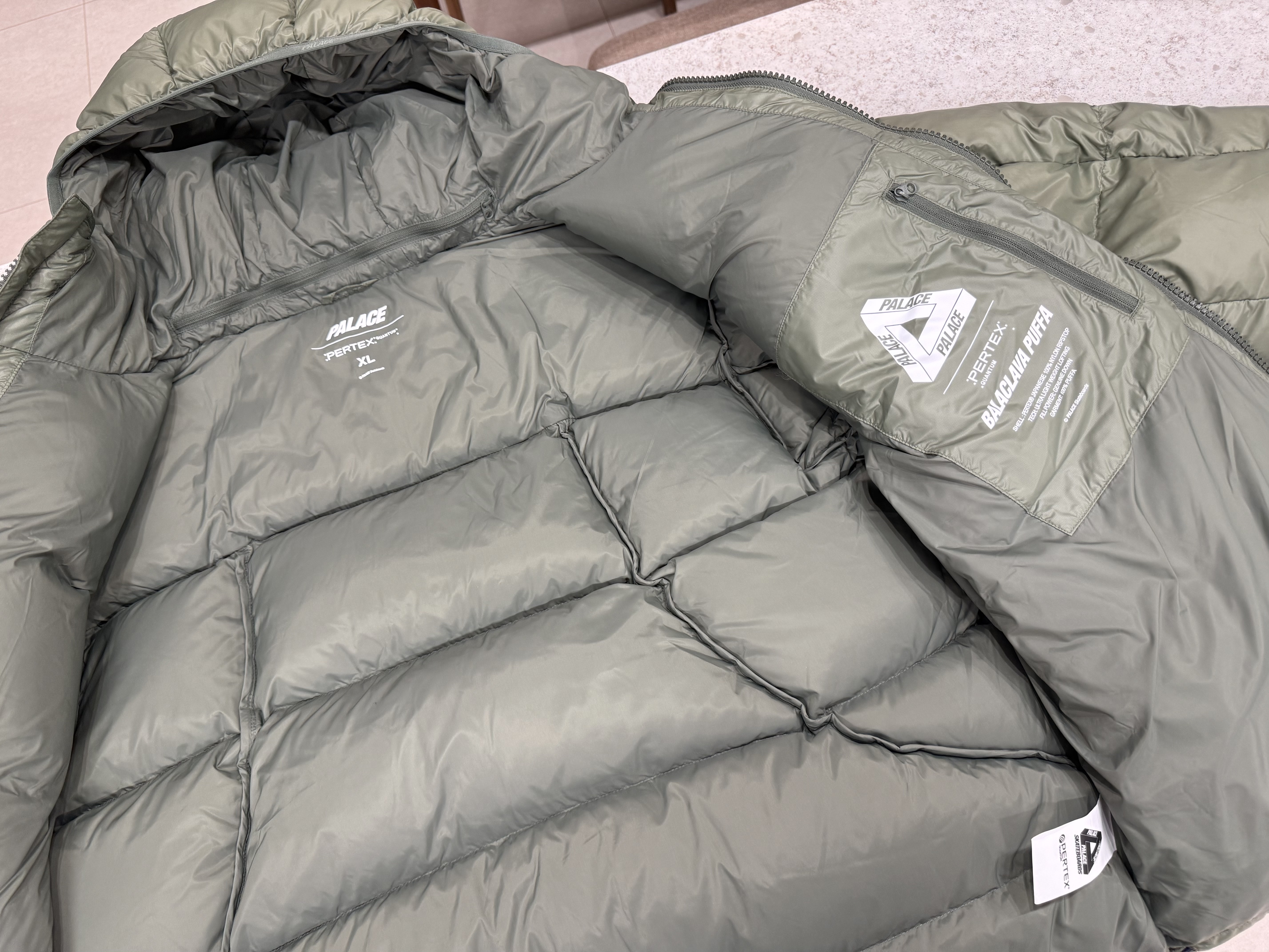 Palace Pertex Opaque Balaclava Puffa Green - 24FW 착용 스타일 - 3