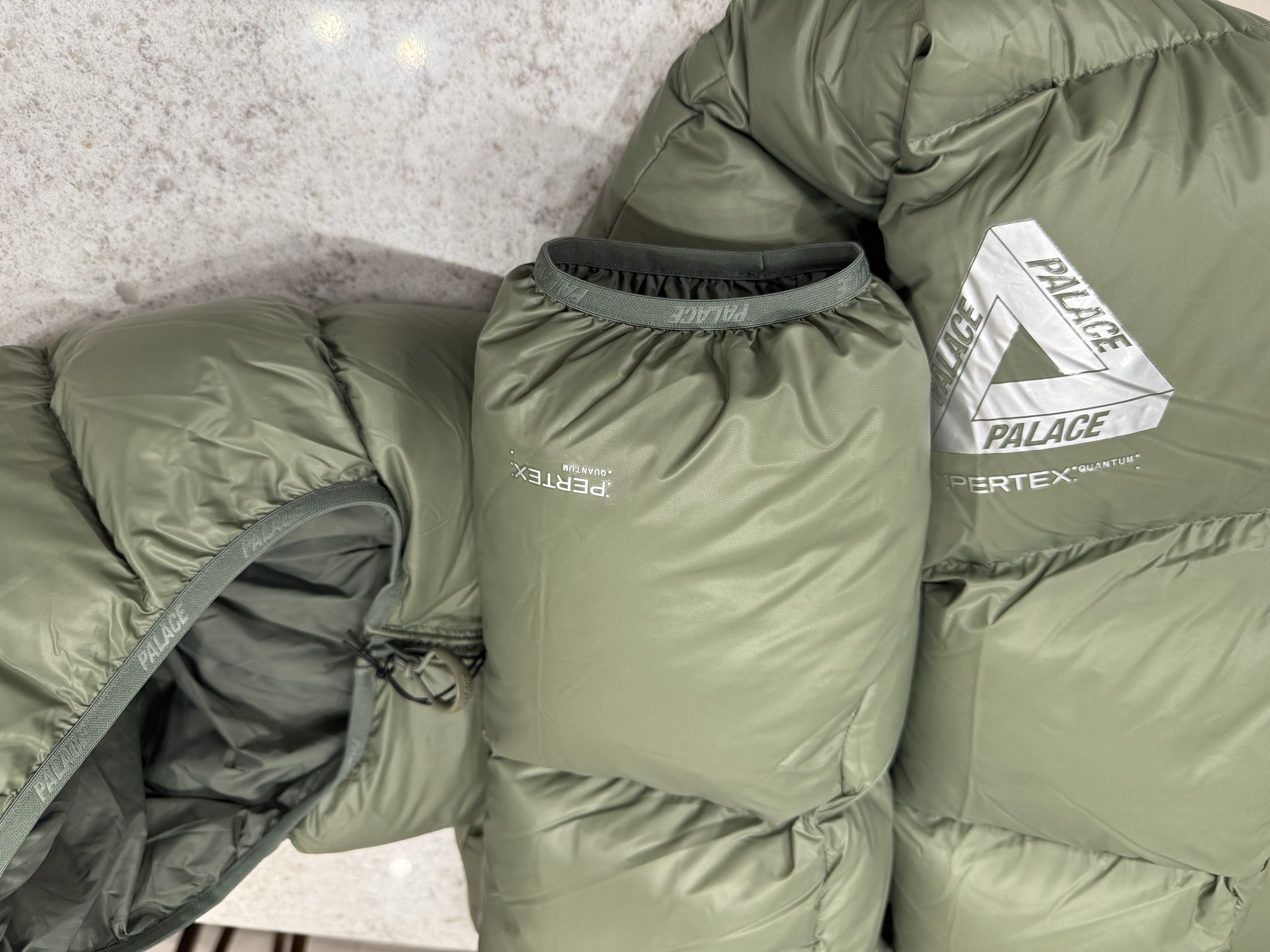 Palace Pertex Opaque Balaclava Puffa Green - 24FW 착용 스타일 - 9