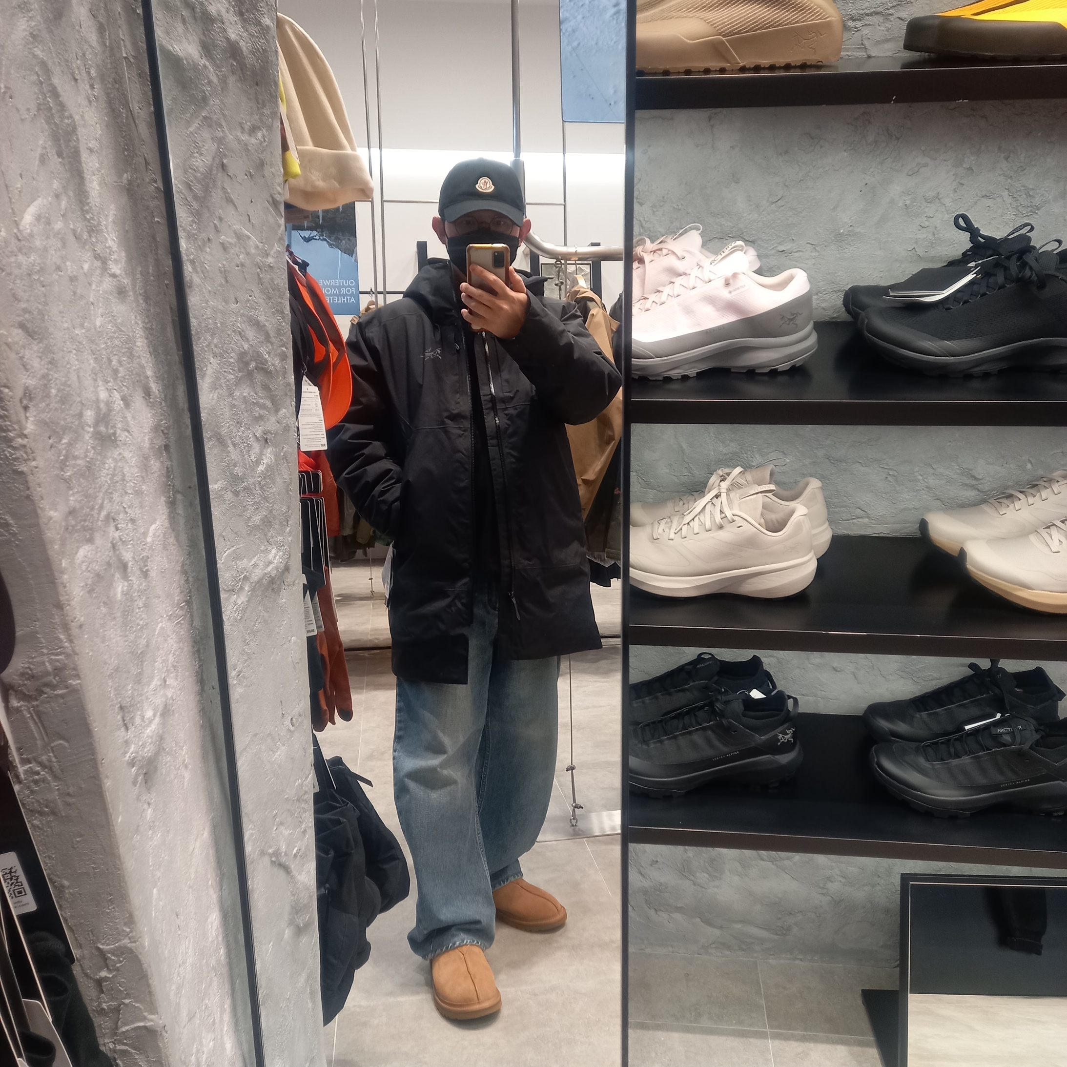 UGG Neuman Chestnut, Moncler Logo Baseball Cap Black - 23SS 착용 스타일 - 2