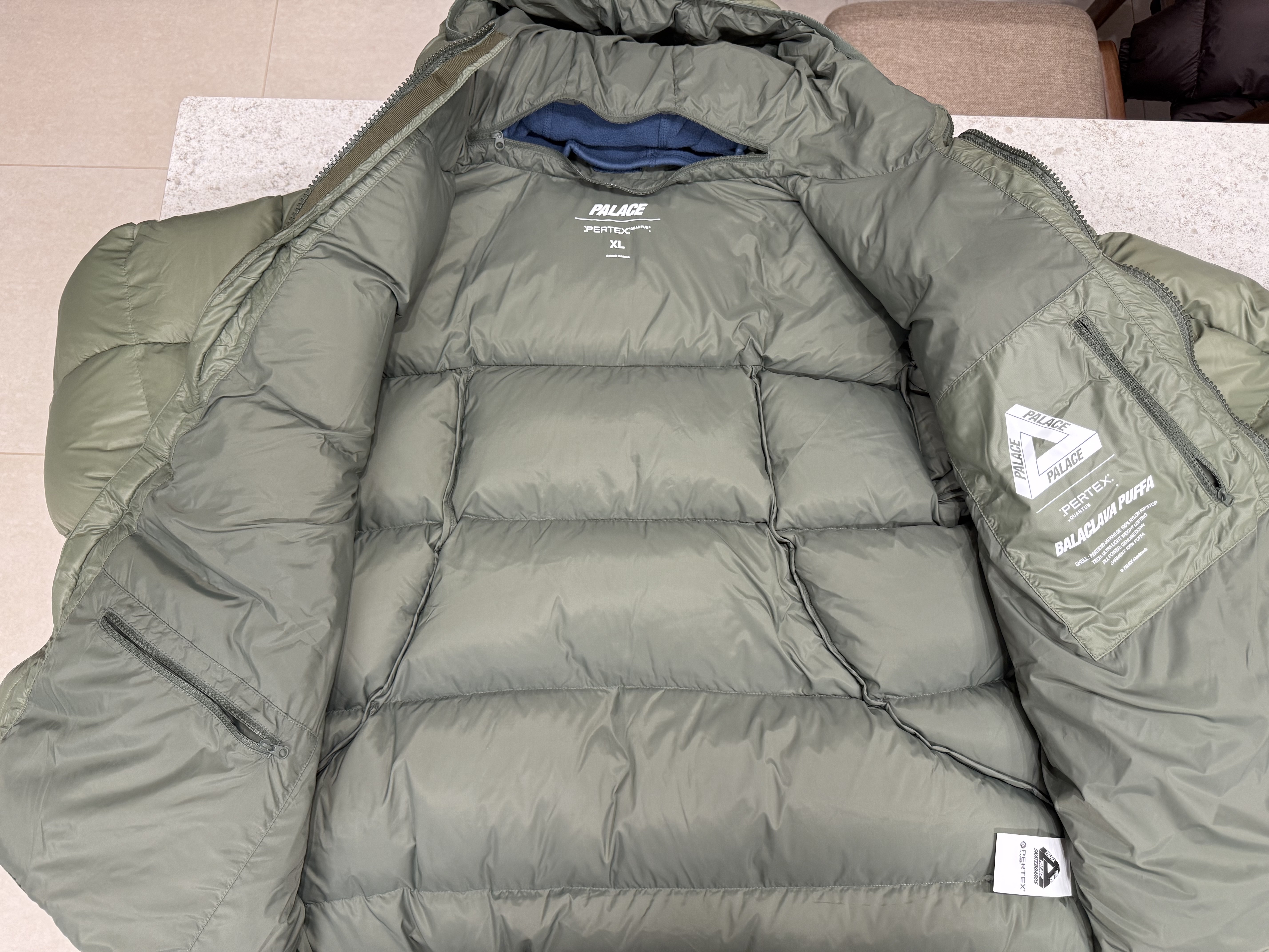 Palace Pertex Opaque Balaclava Puffa Green - 24FW 착용 스타일 - 4