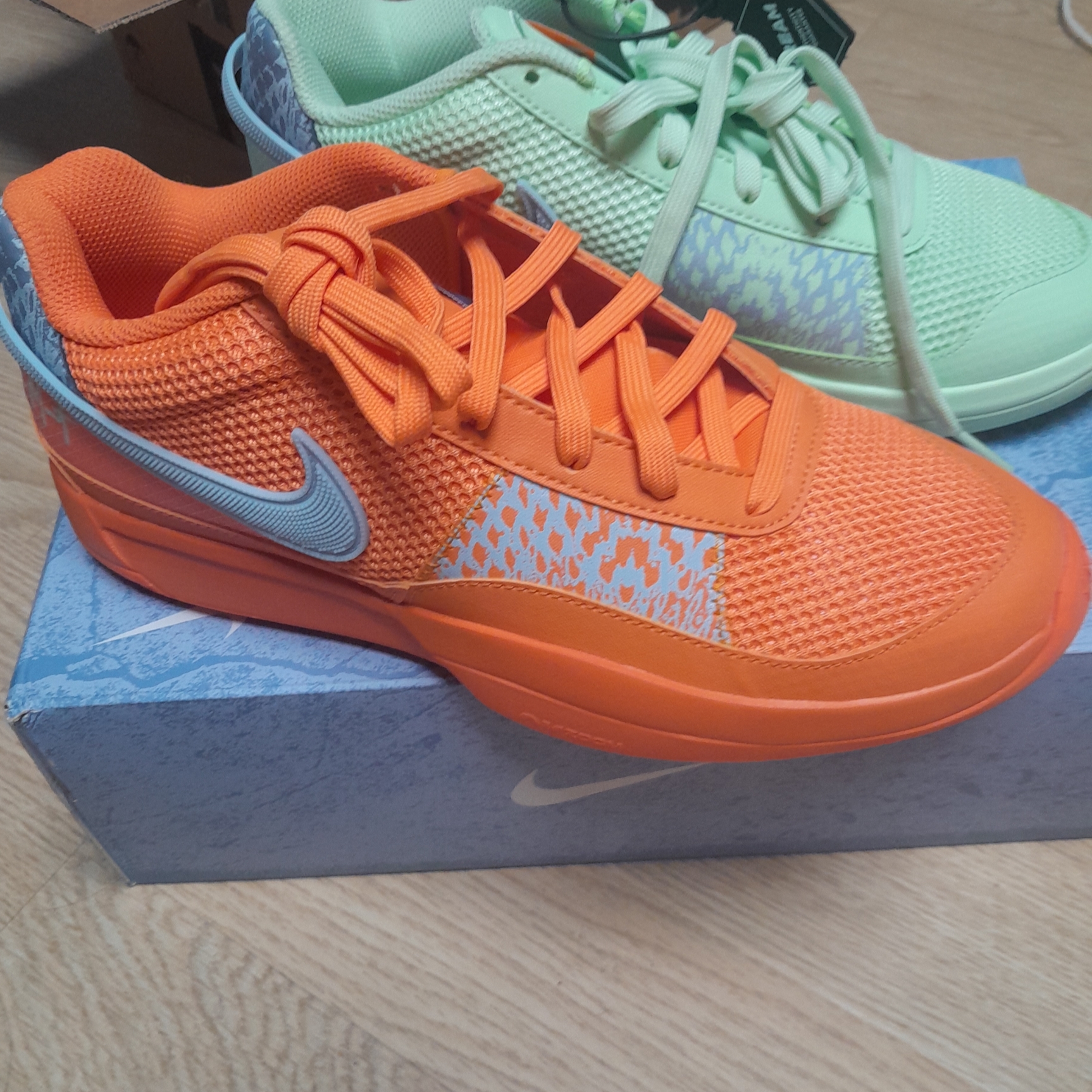 Nike Ja 1 EP Bright Mandarin Vapor Green 착용 스타일 - 2