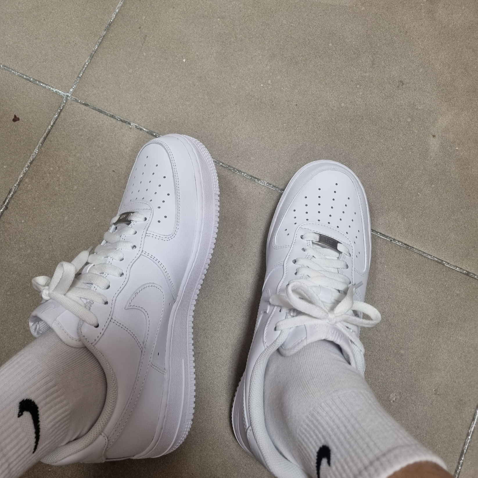 Nike Air Force 1 '07 Low White 착용 스타일
