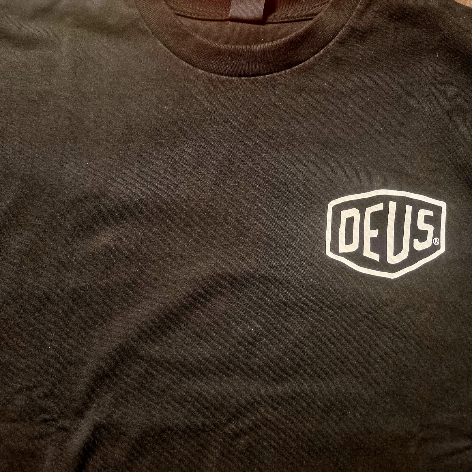Deus Ex Machina Seoul College Long Sleeve T-Shirt Black 착용 스타일 - 2