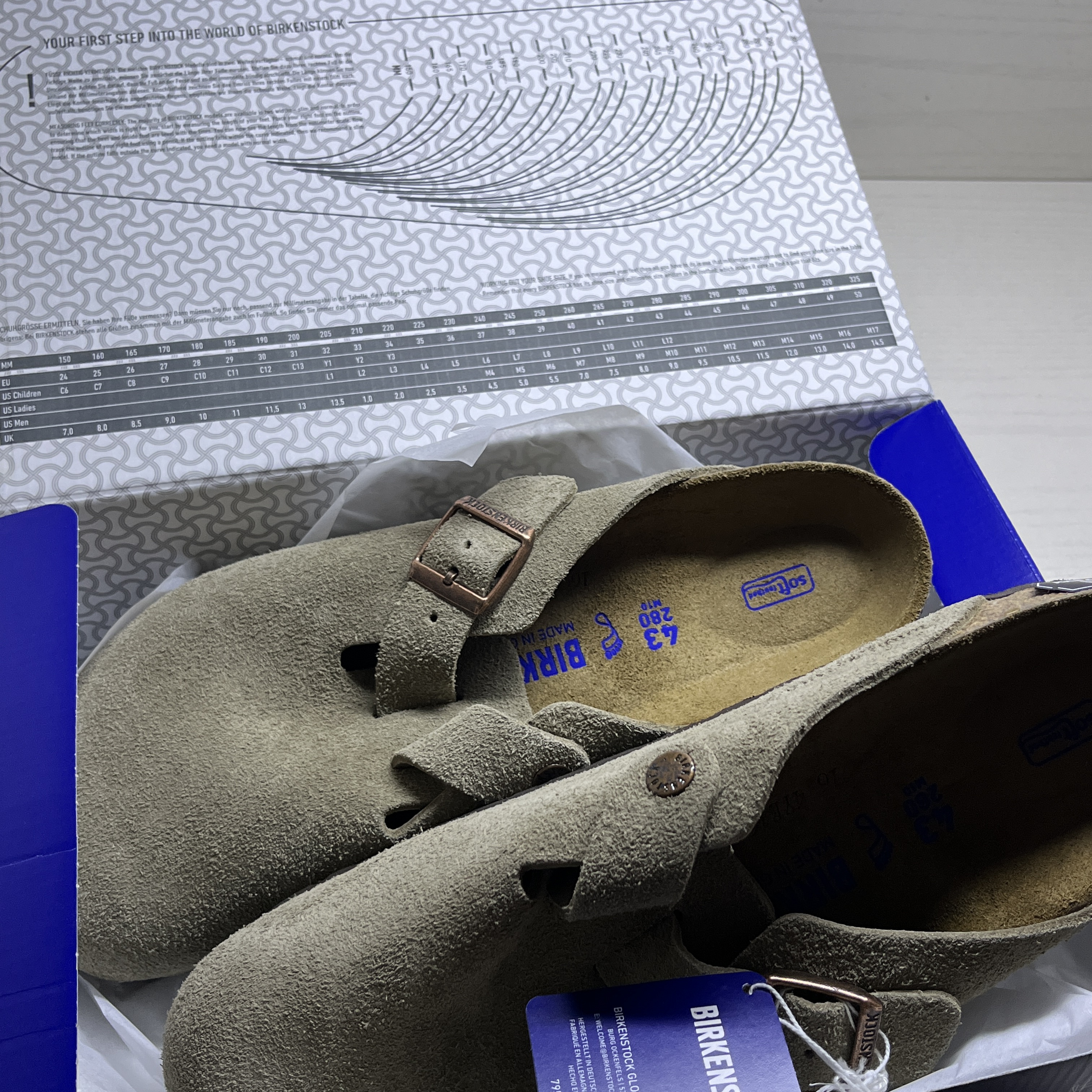 Birkenstock Boston Soft Footbed Taupe - Regular 착용 스타일