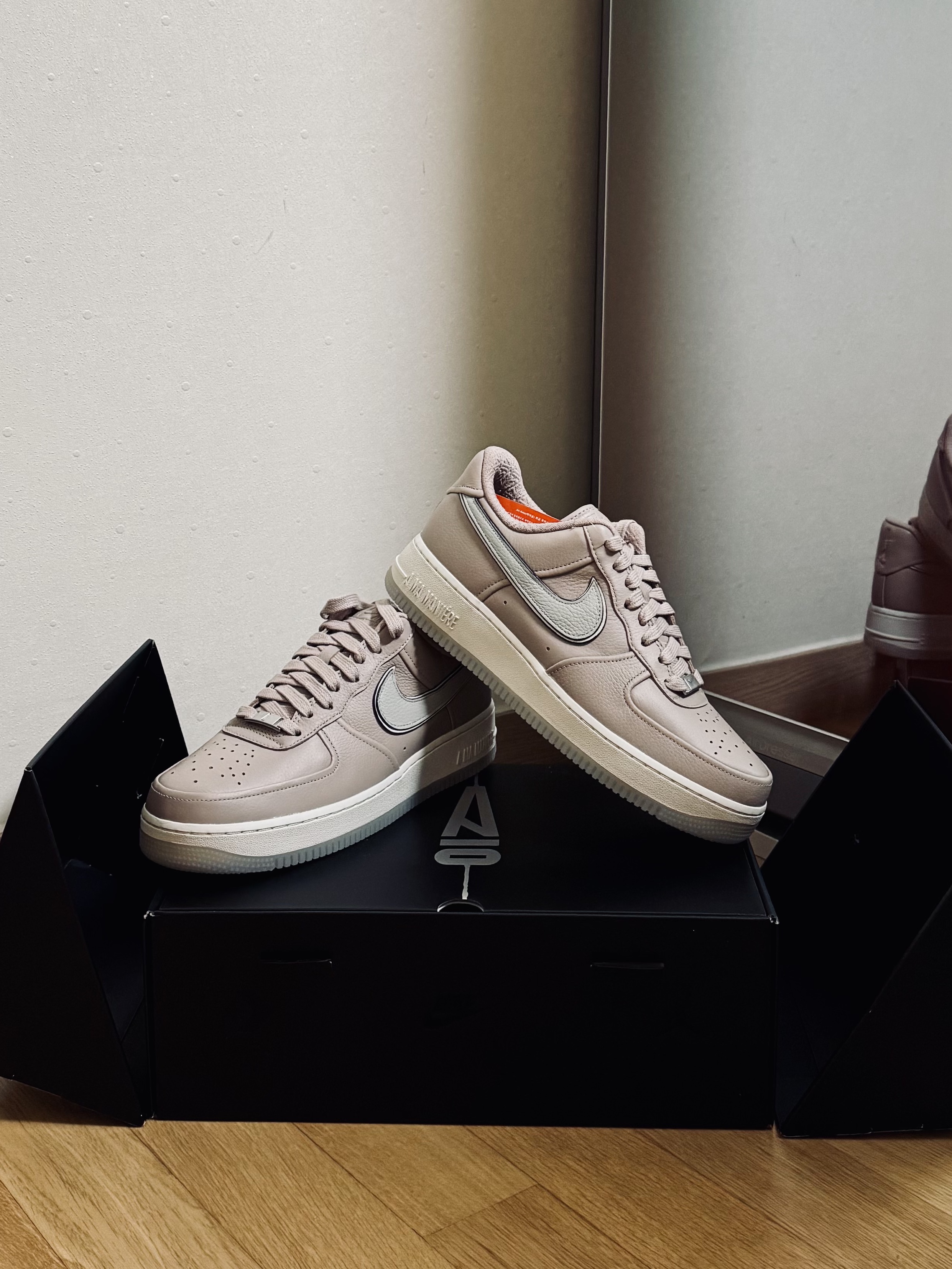 (W) Nike x A Ma Maniere Air Force 1 '07 W.Y.W.S. 착용 스타일