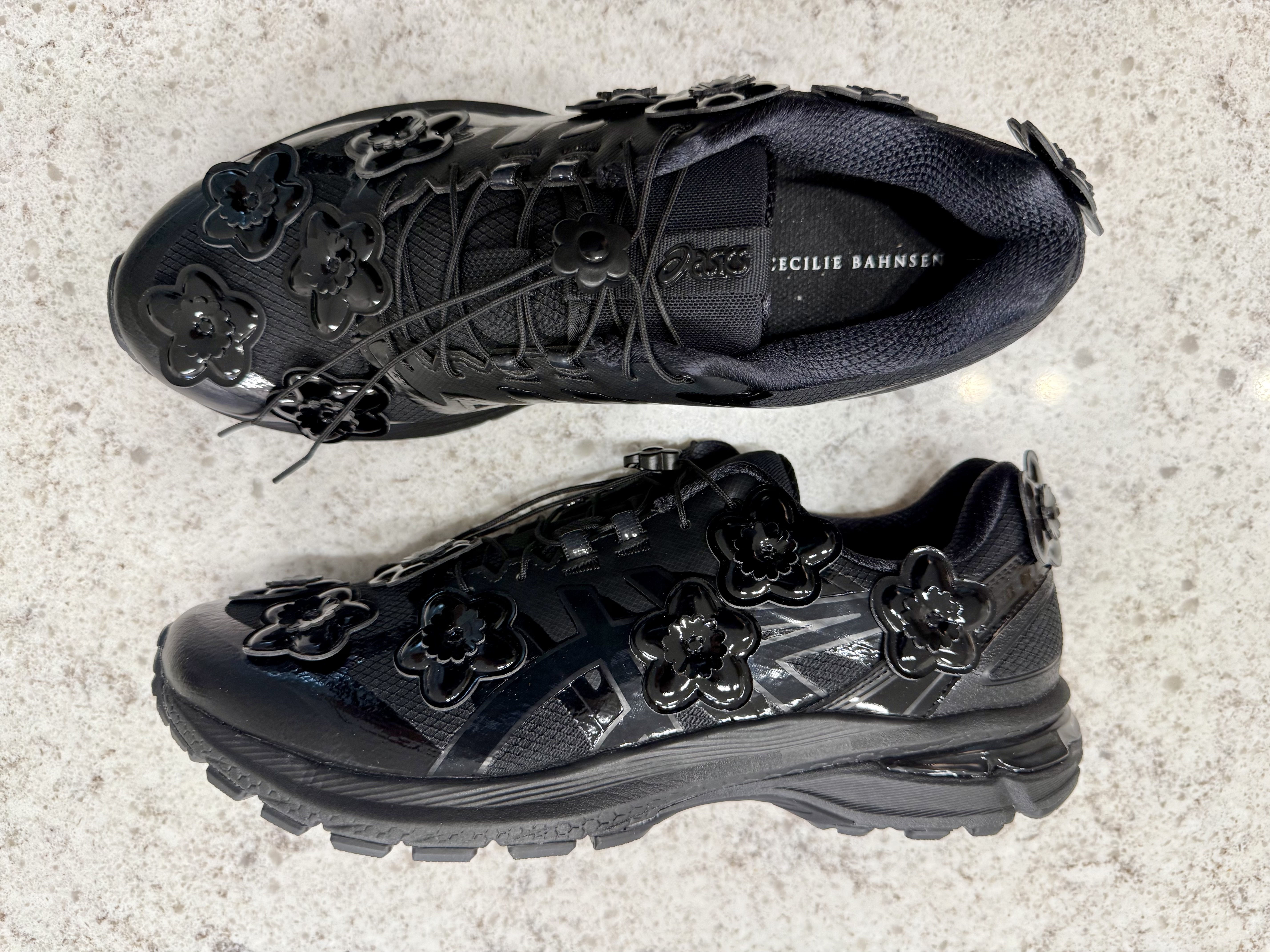 Asics x Cecilie Bahnsen Gel-Terrain Black, Asics x Cecilie Bahnsen Gel-Terrain Sepia 착용 스타일 - 3