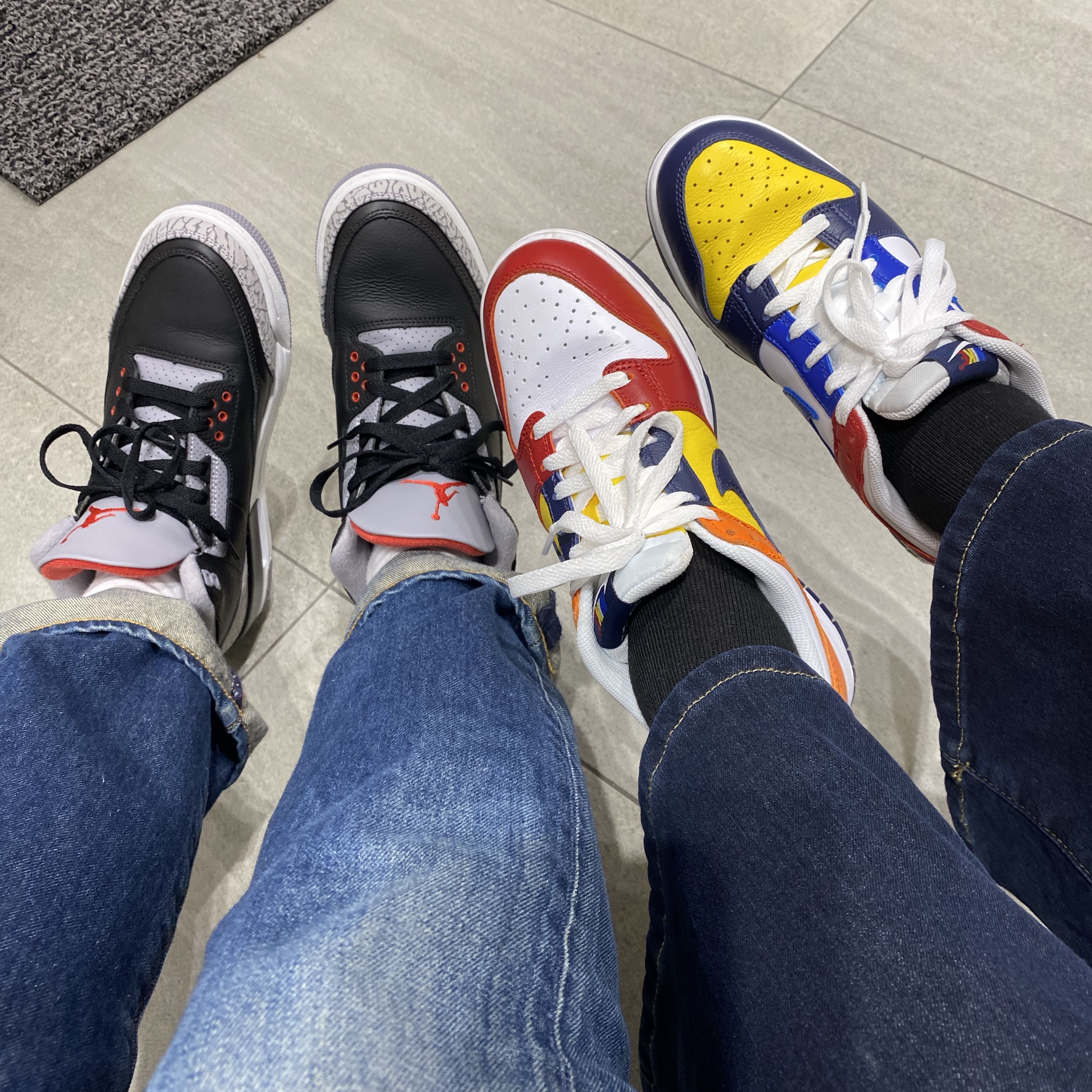 Jordan 3 Retro Black Cement 2024, Nike Dunk Low QS Midnight Navy and Varsity Red 착용 스타일