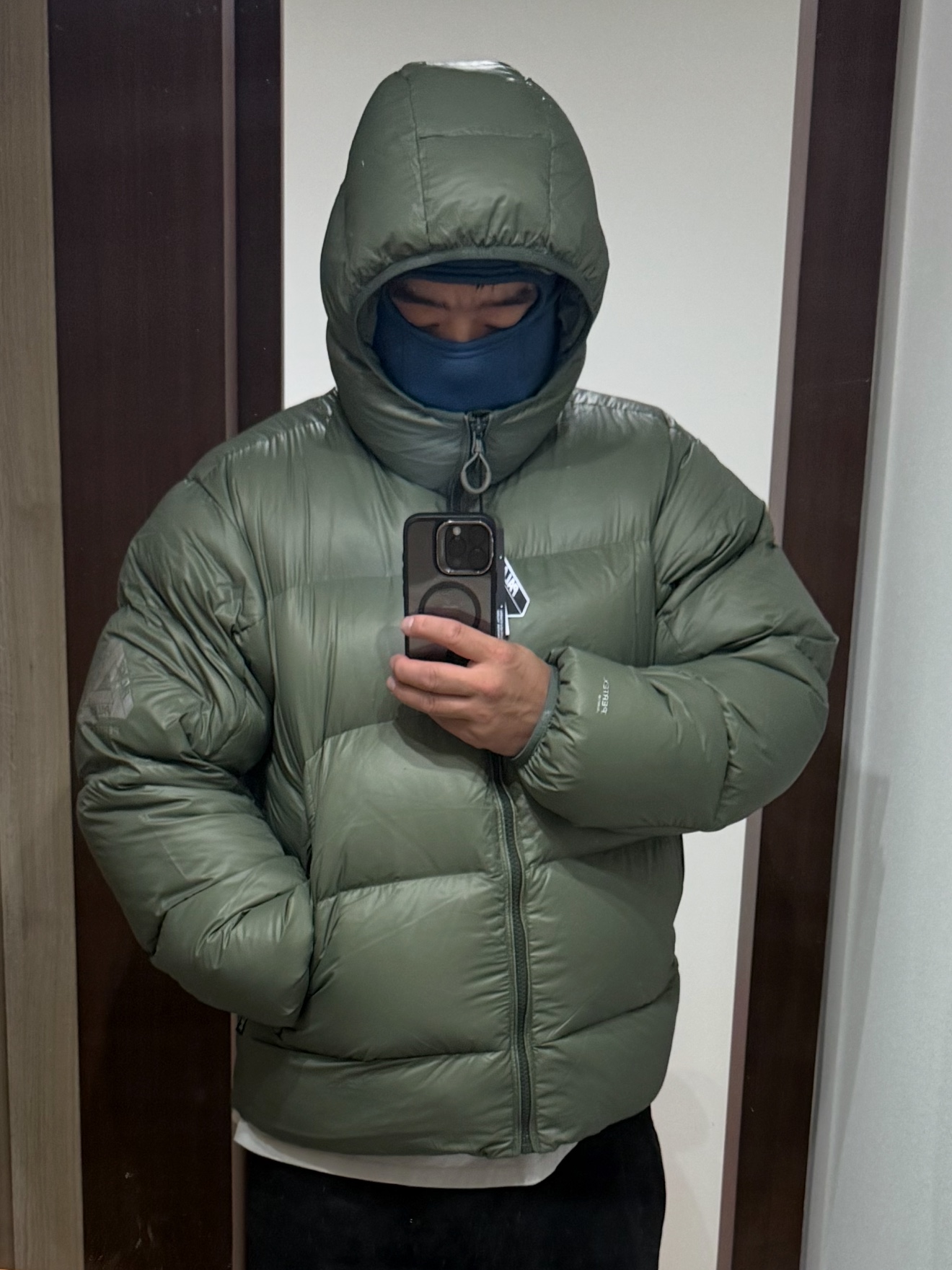 Palace Pertex Opaque Balaclava Puffa Green - 24FW 착용 스타일 - 4