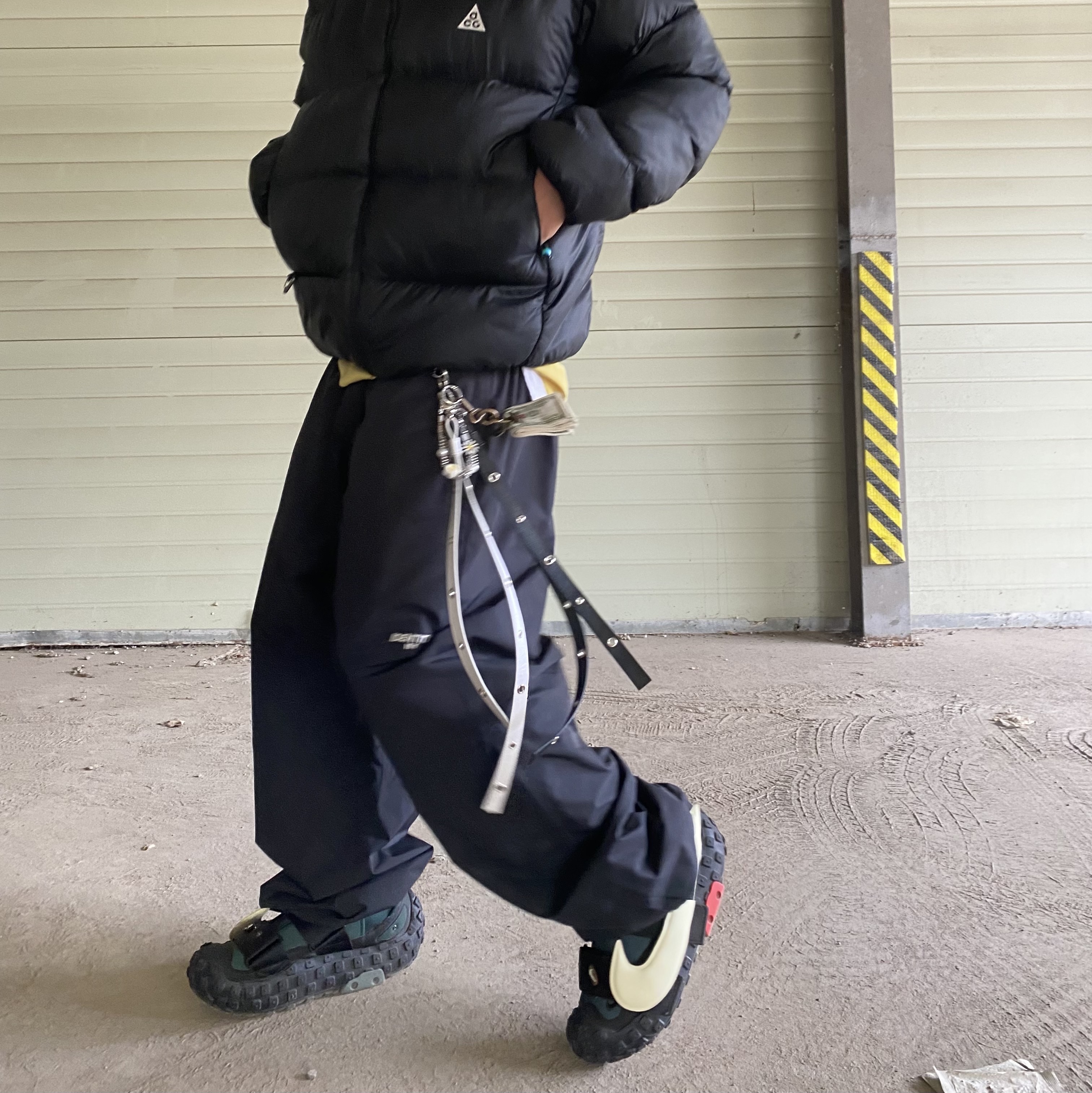 Nike x Cactus Plant Flea Market Air Flea 2 Faded Spruce, Nike ACG Therma-Fit ADV Lunar Lake Puffer Jacket Black - Asia 착용 스타일 - 1