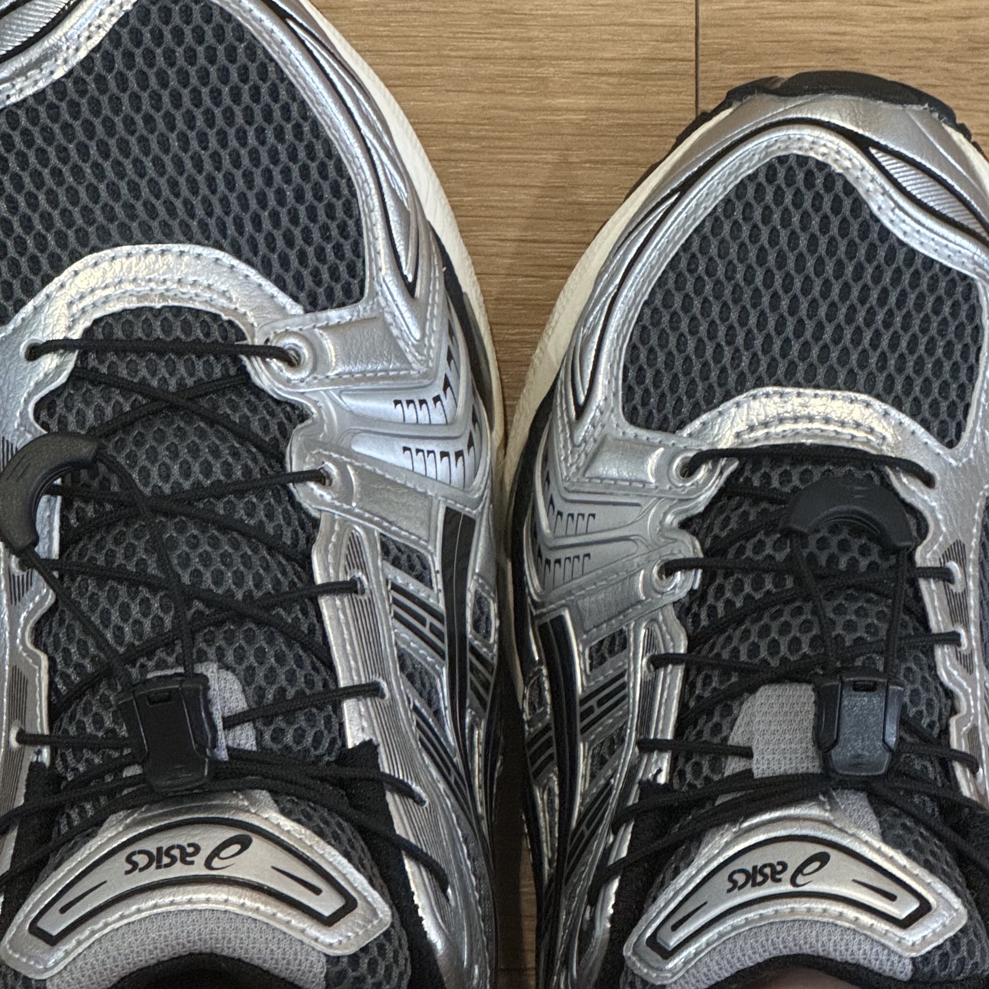 Asics Unlimited Gel-Kayano 14 Carrier Grey Black 착용 스타일 - 2