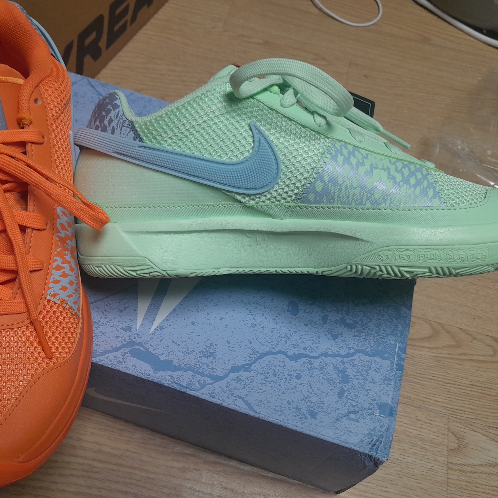 Nike Ja 1 EP Bright Mandarin Vapor Green 착용 스타일 - 5