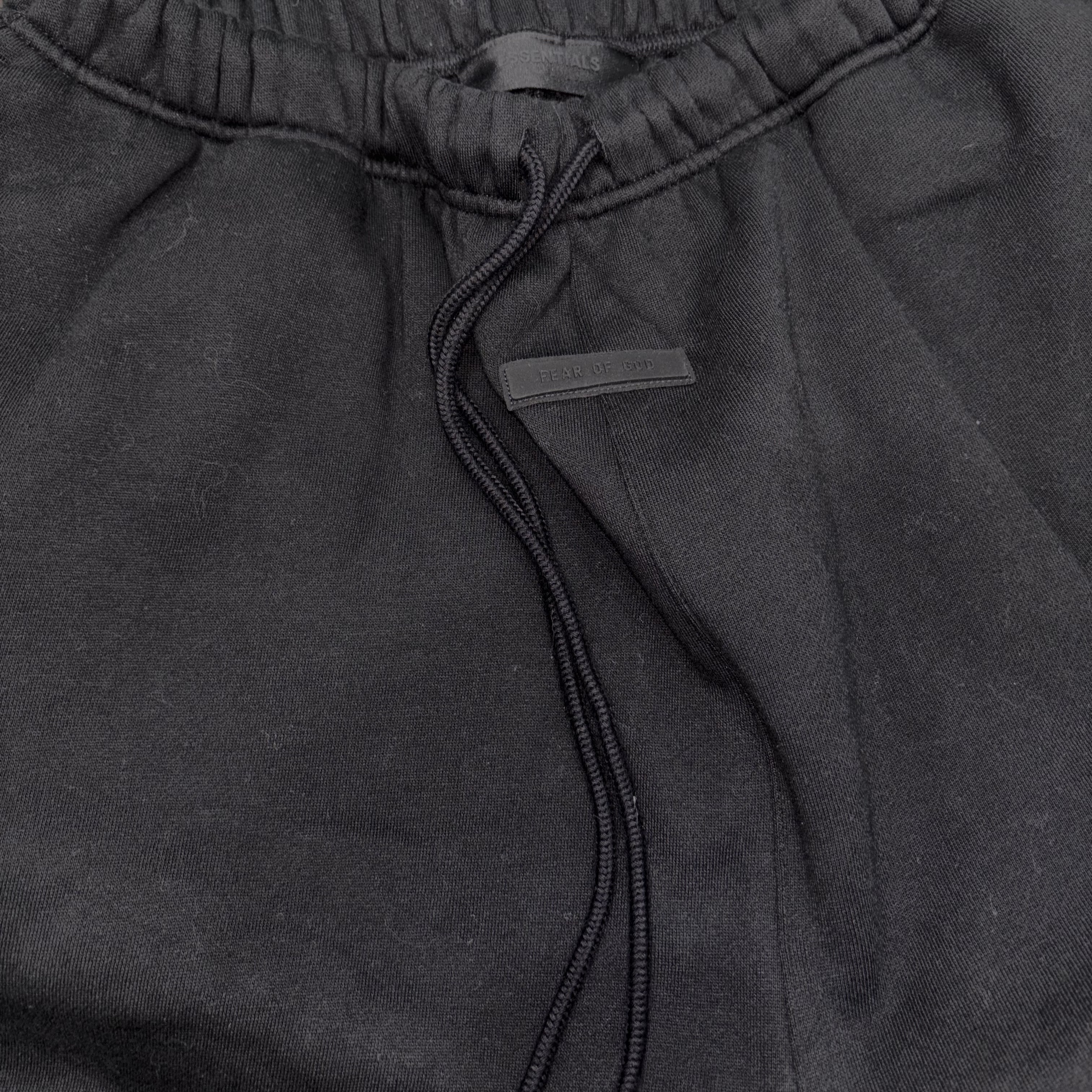 (W) Essentials Sweatpant Jet Black - 24SS 착용 스타일