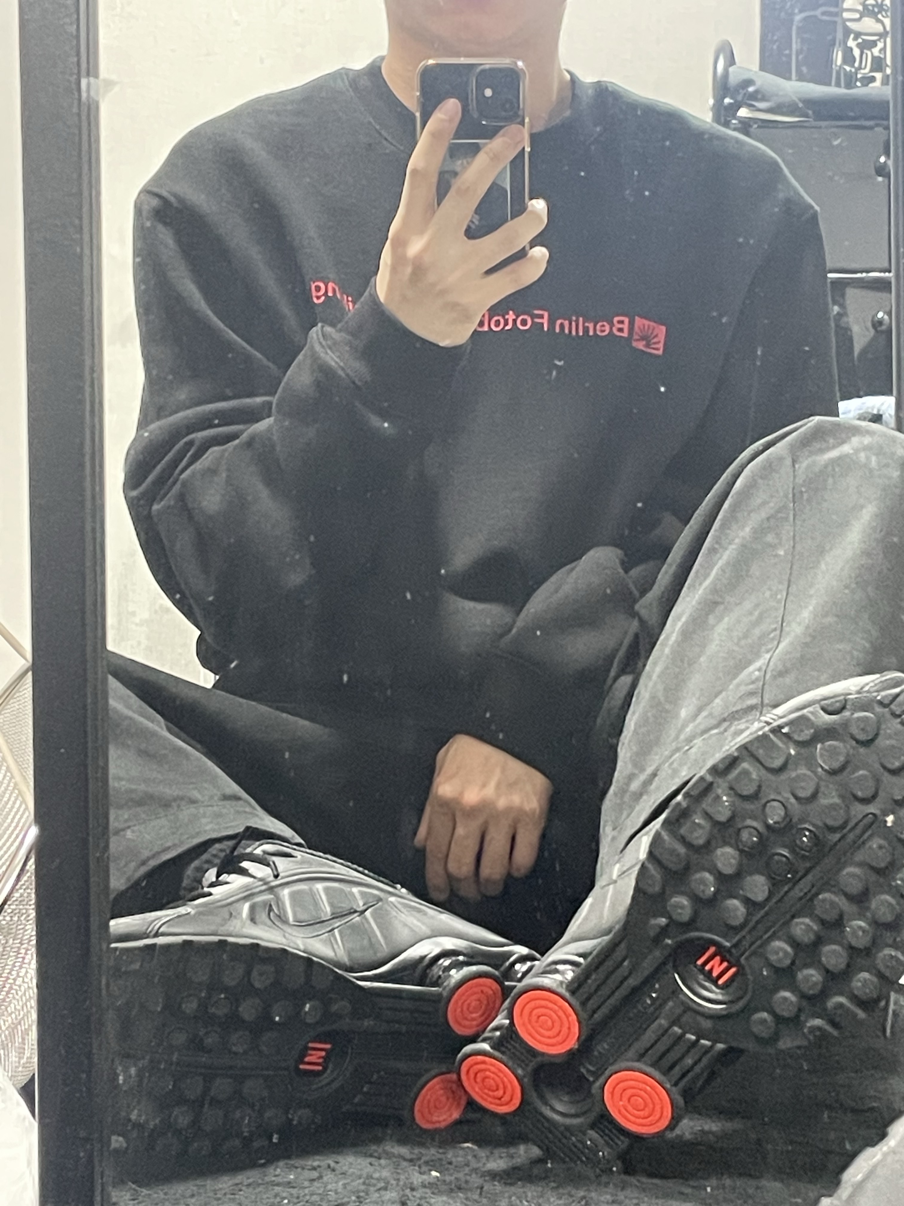(W) Nike Shox R4 Black 착용 스타일