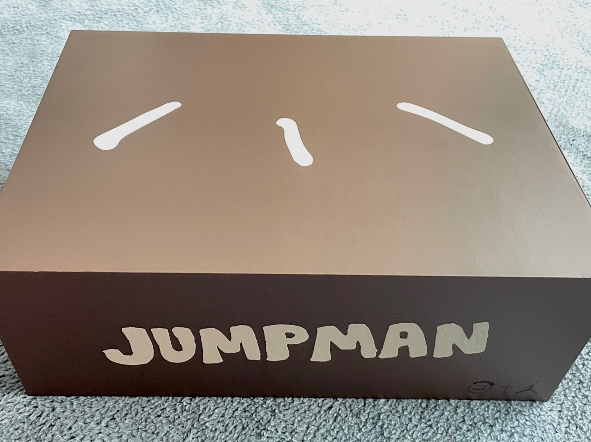Jordan x Travis Scott Jumpman Jack TR Black and Dark Mocha 착용 스타일