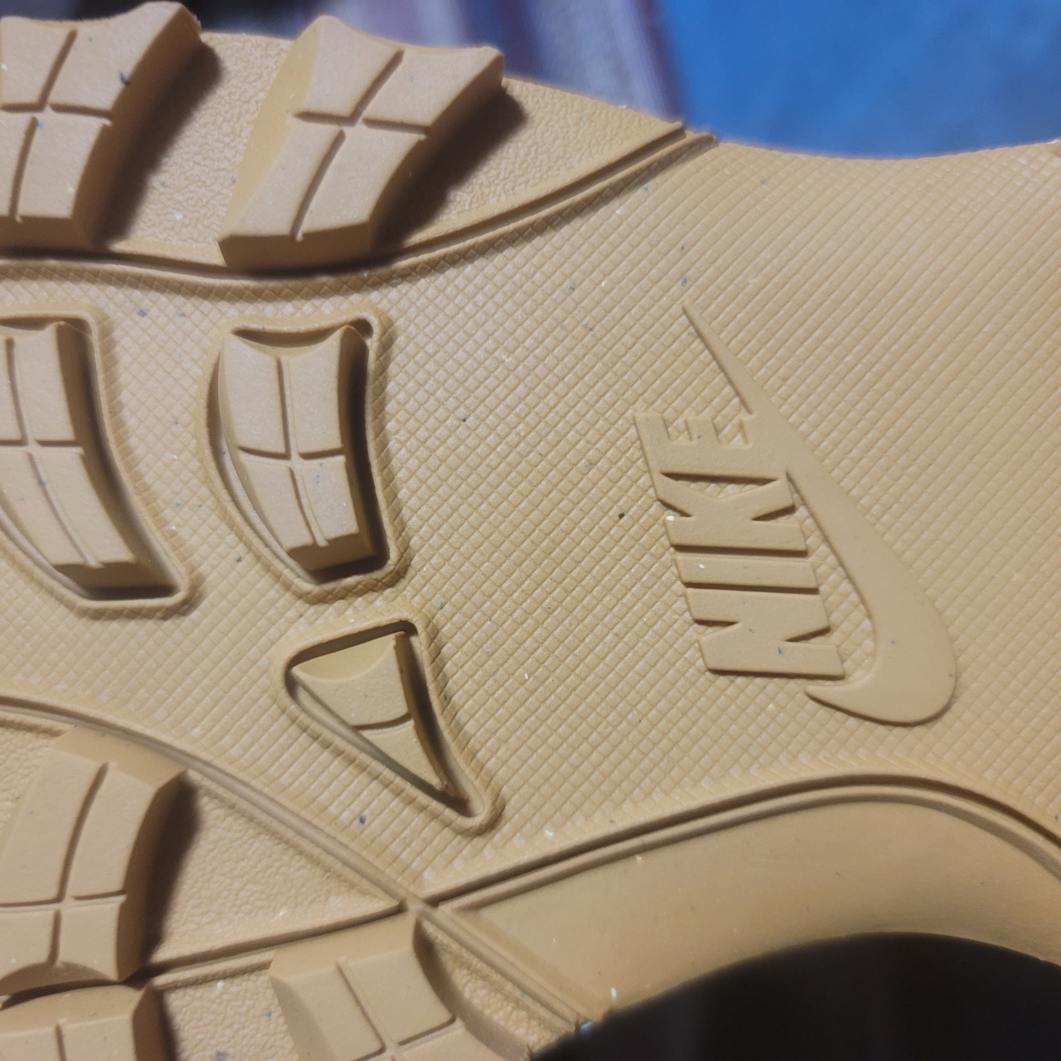 Nike Manoa Leather Haystack 착용 스타일 - 3