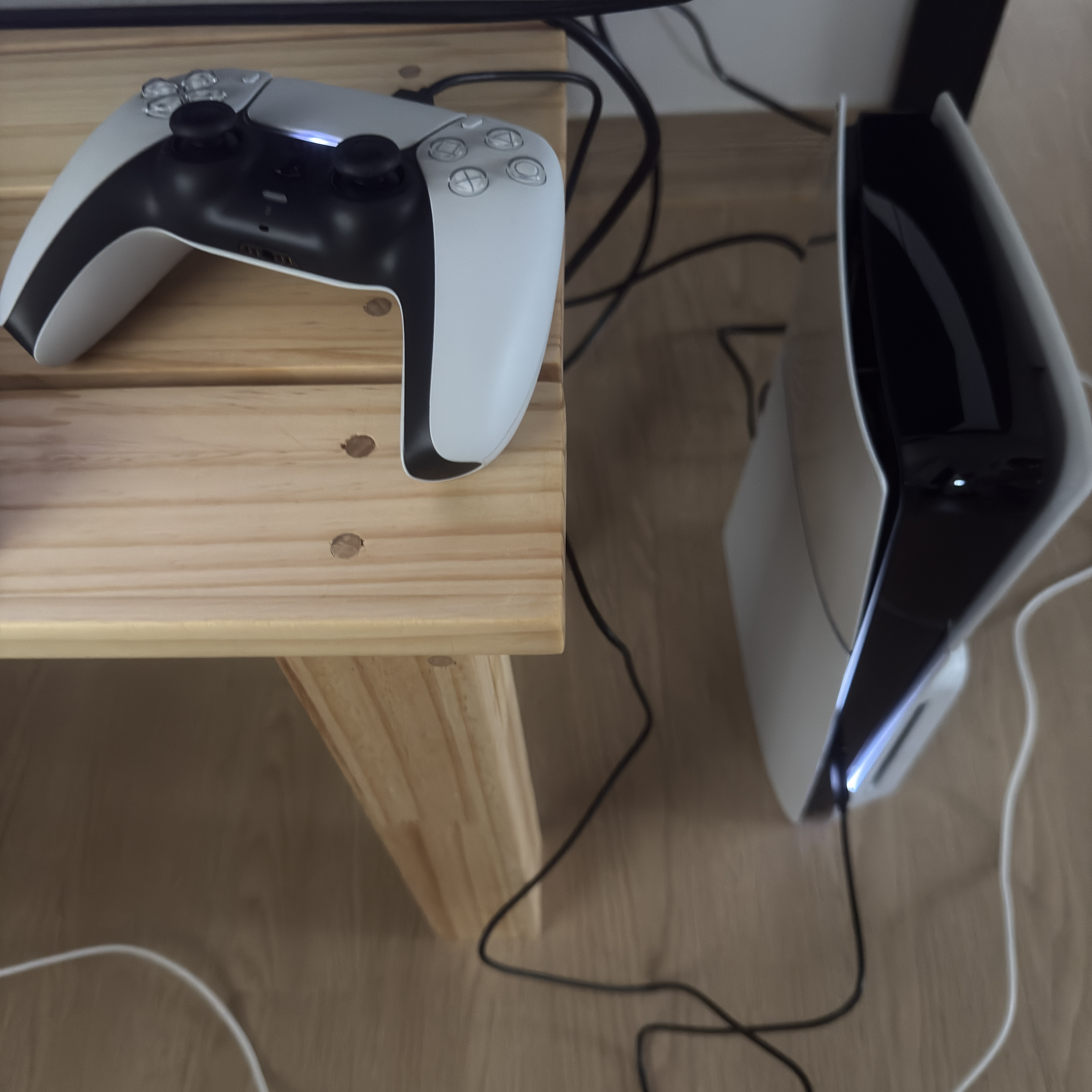 PlayStation 5 Slim Standard Edition, PlayStation 5 DualSense Wireless Controller White 착용 스타일