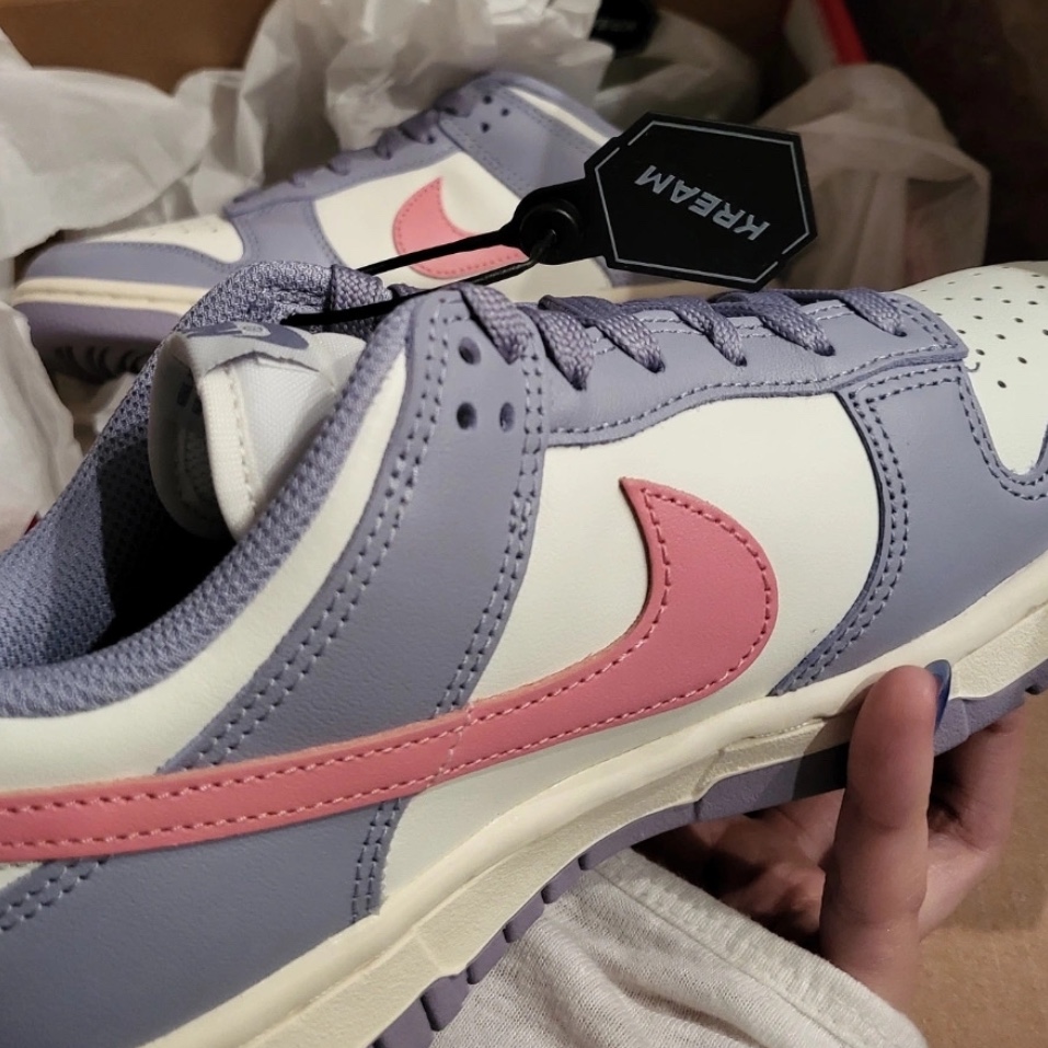 (W) Nike Dunk Low Indigo Haze Coral Chalk 착용 스타일