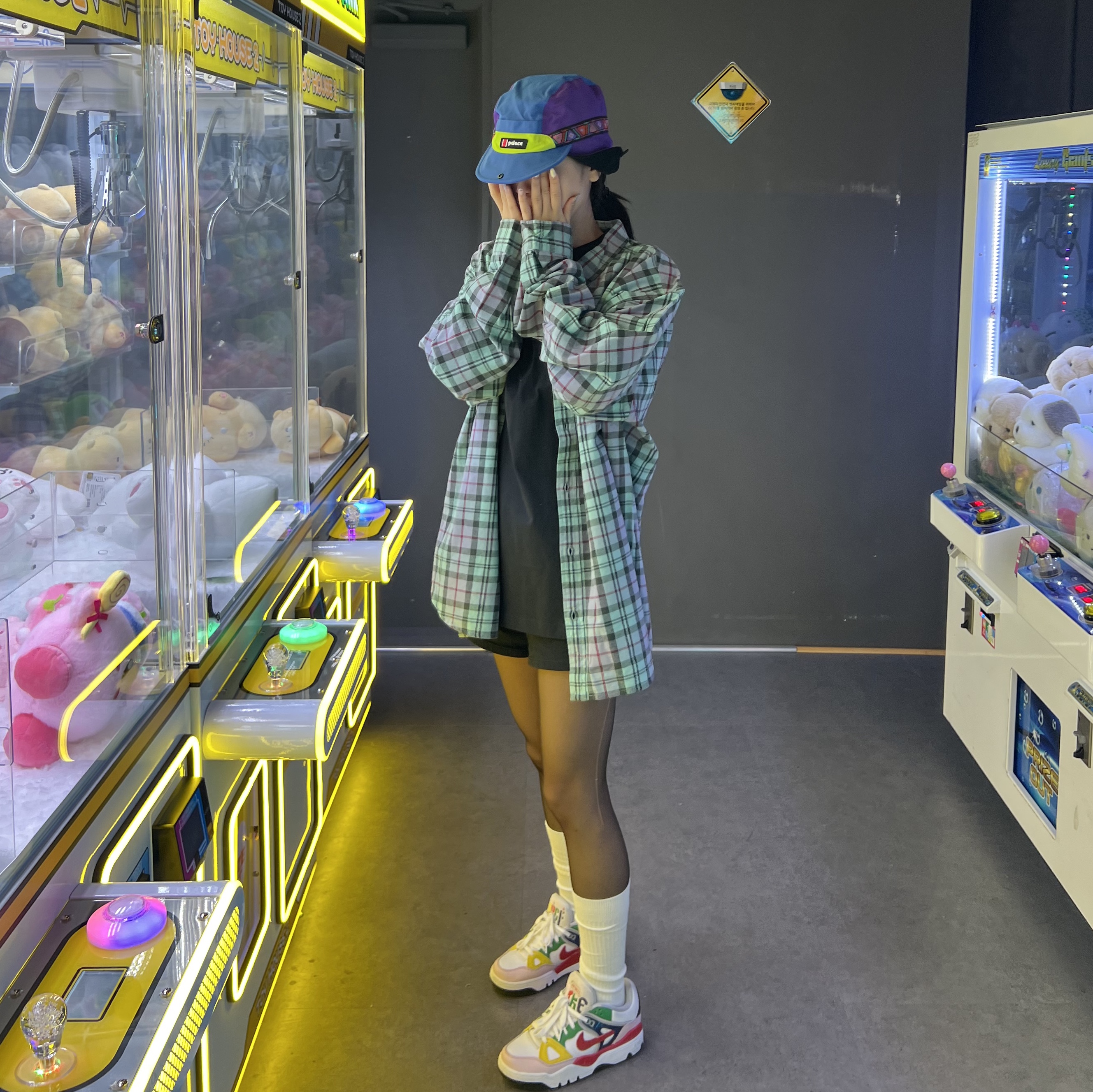 Palace x Berghaus Ear Warmer Cap Blue - 24FW, Nike x Nigo Air Force 3 Low SP Blue Void and Tour Yellow 착용 스타일 - 1