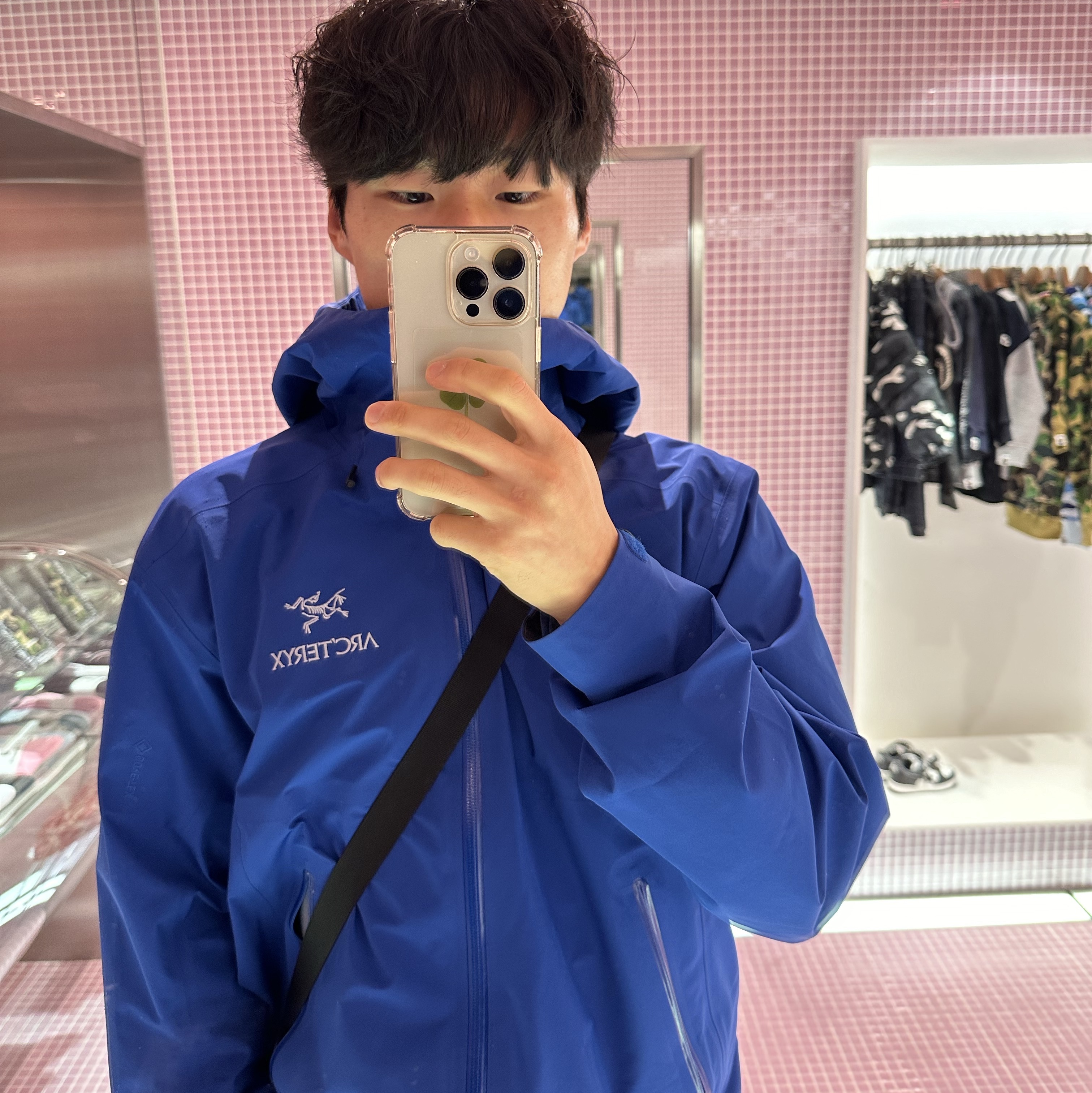 Arc'teryx Beta LT Jacket Vitality 착용 스타일