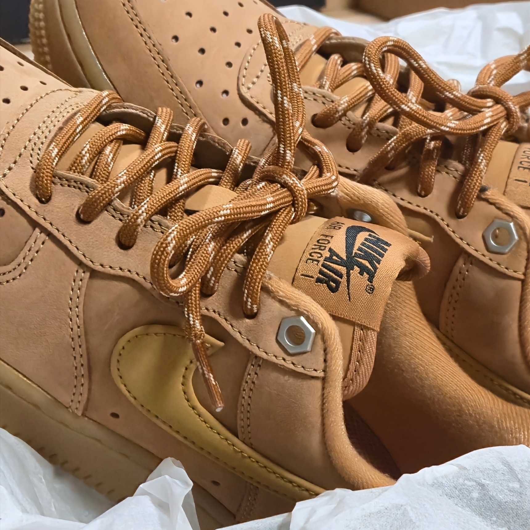 (W) Nike Air Force 1 '07 WB Flax Wheat 착용 스타일