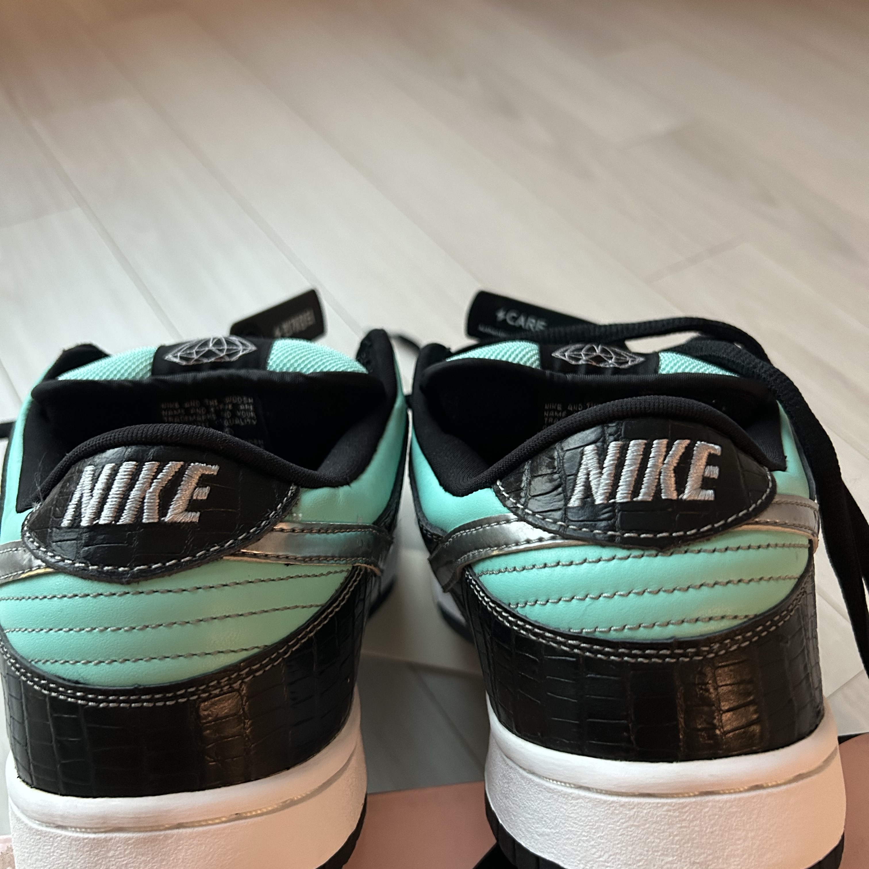 Nike x Diamond Supply Co. SB Dunk Low Tiffany 착용 스타일 - 4