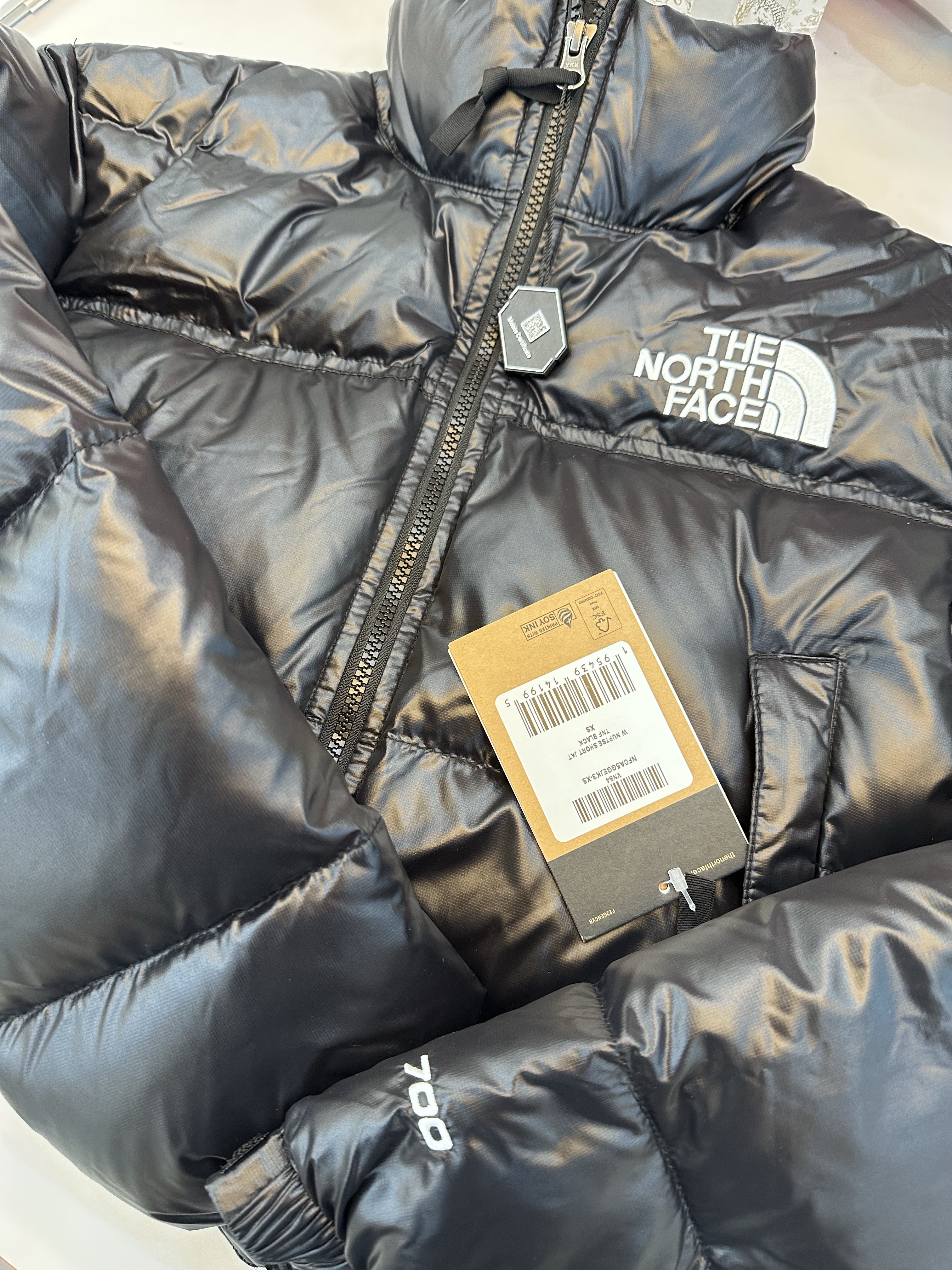 (W) The North Face Nuptse Short Jacket TNF Black 착용 스타일