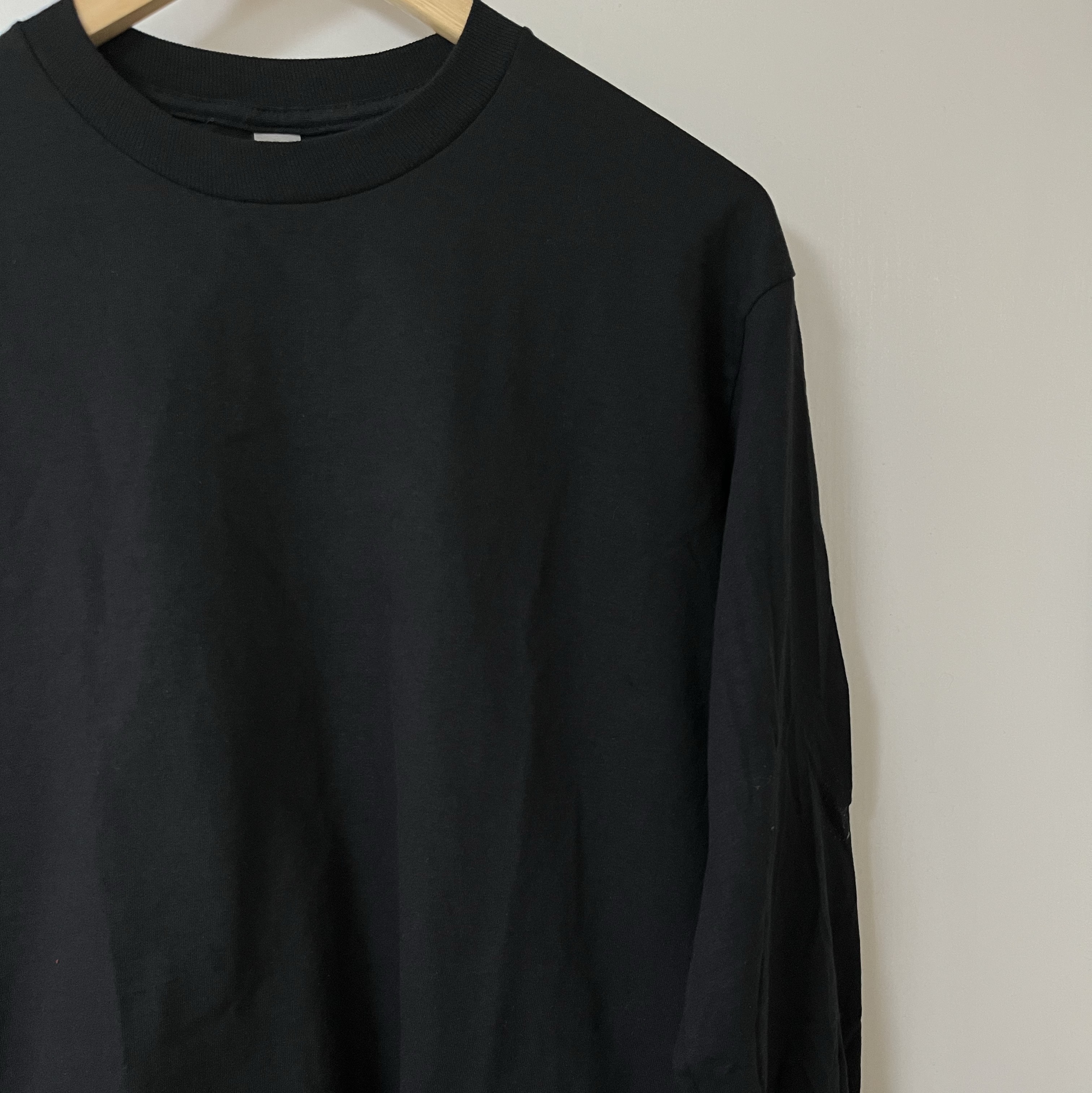 Gildan Heavy Ultra Cotton Long Sleeve T-Shirt White Black (2Pack) 착용 스타일 - 3