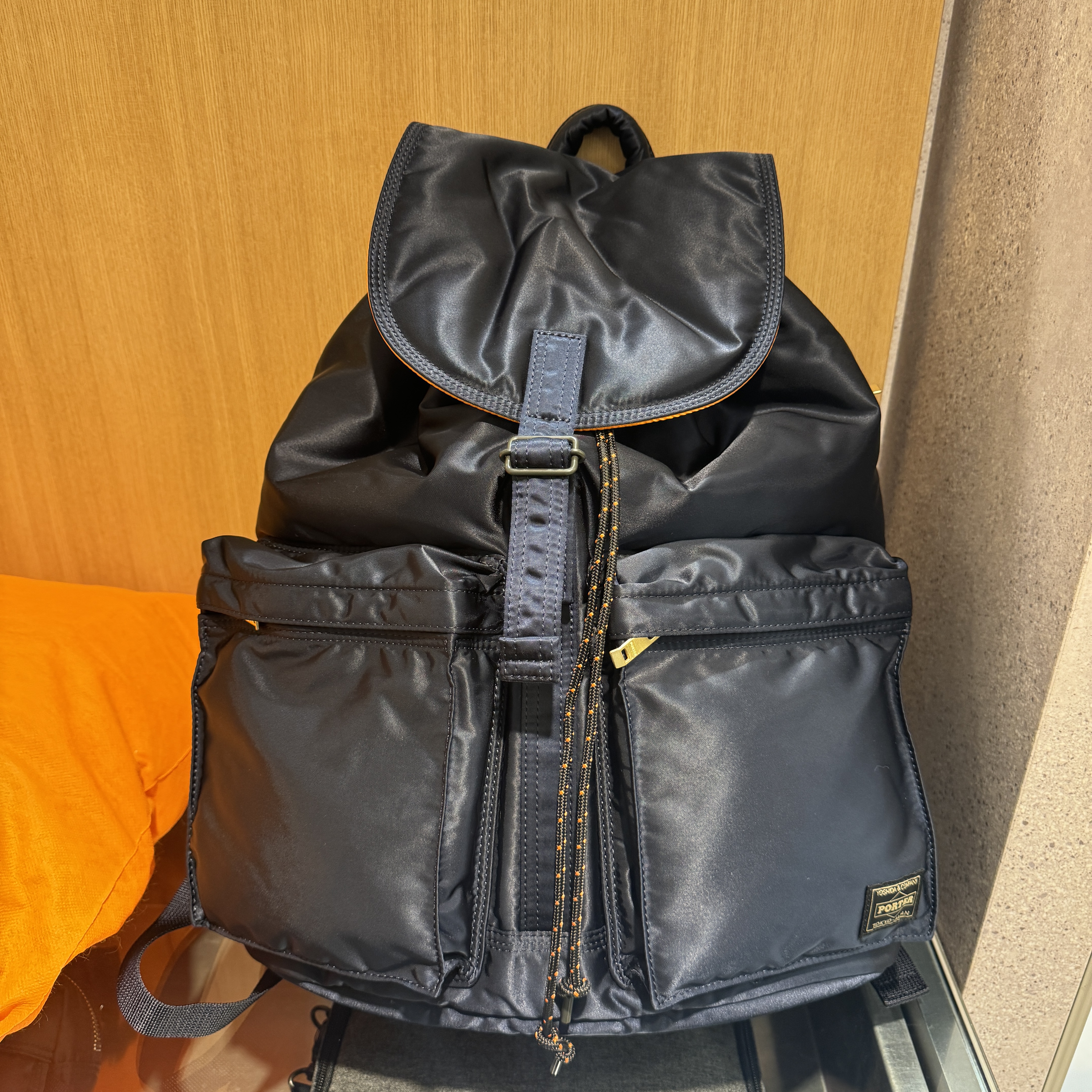 Porter All New Tanker Rucksack Iron Blue 착용 스타일