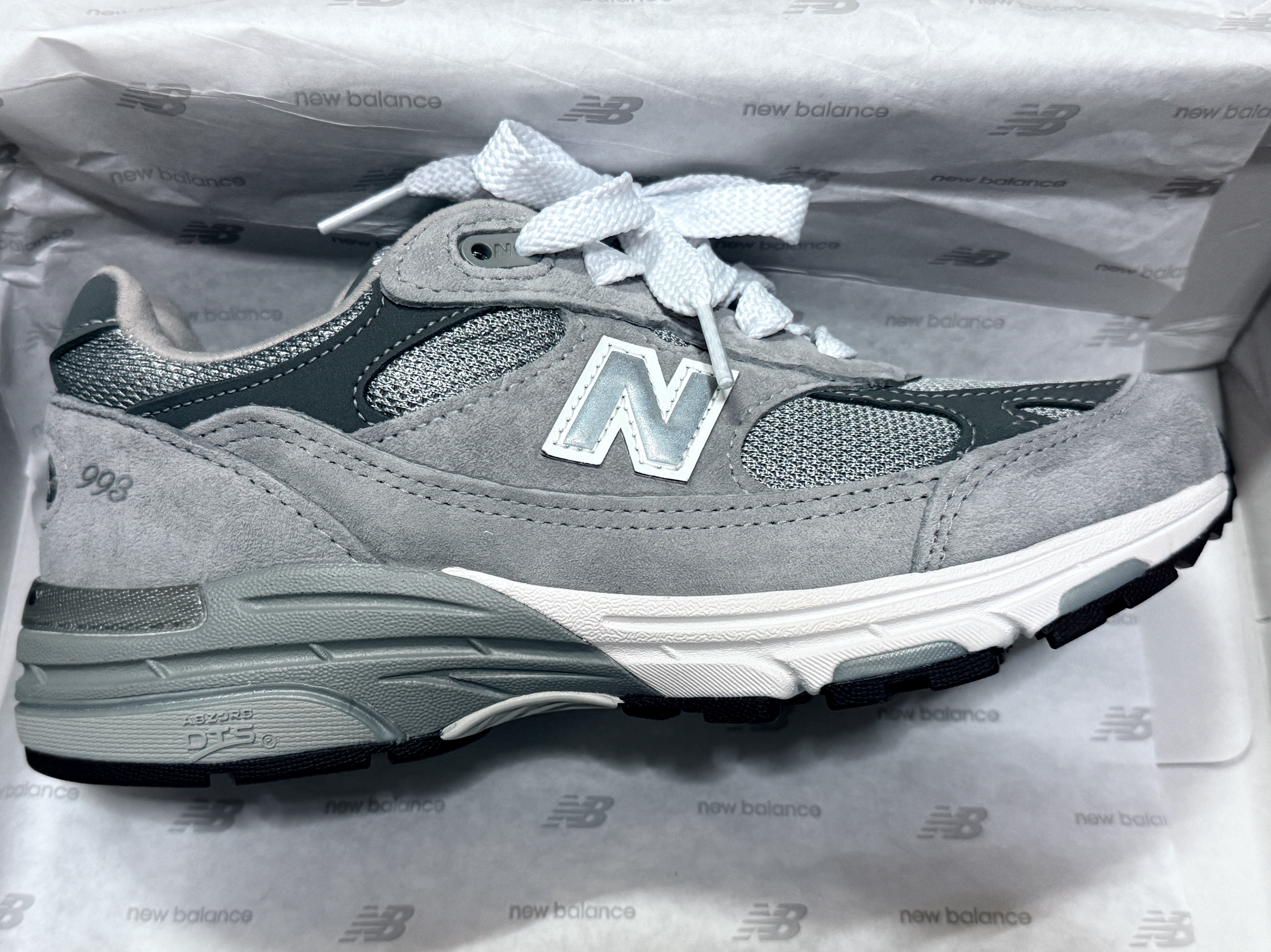 (W) New Balance 993 Made in USA Grey - B Standard, New Balance 993 Made in USA Grey - D Standard 착용 스타일