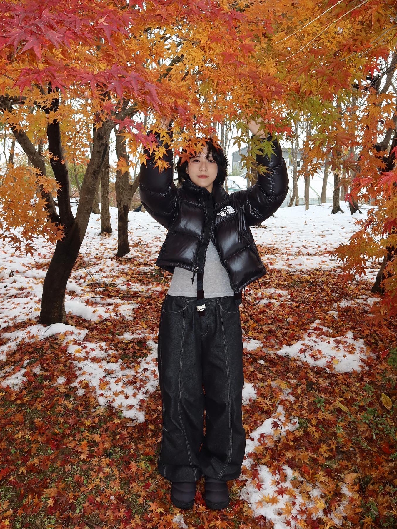 (W) The North Face Nuptse Short Jacket TNF Black 착용 스타일