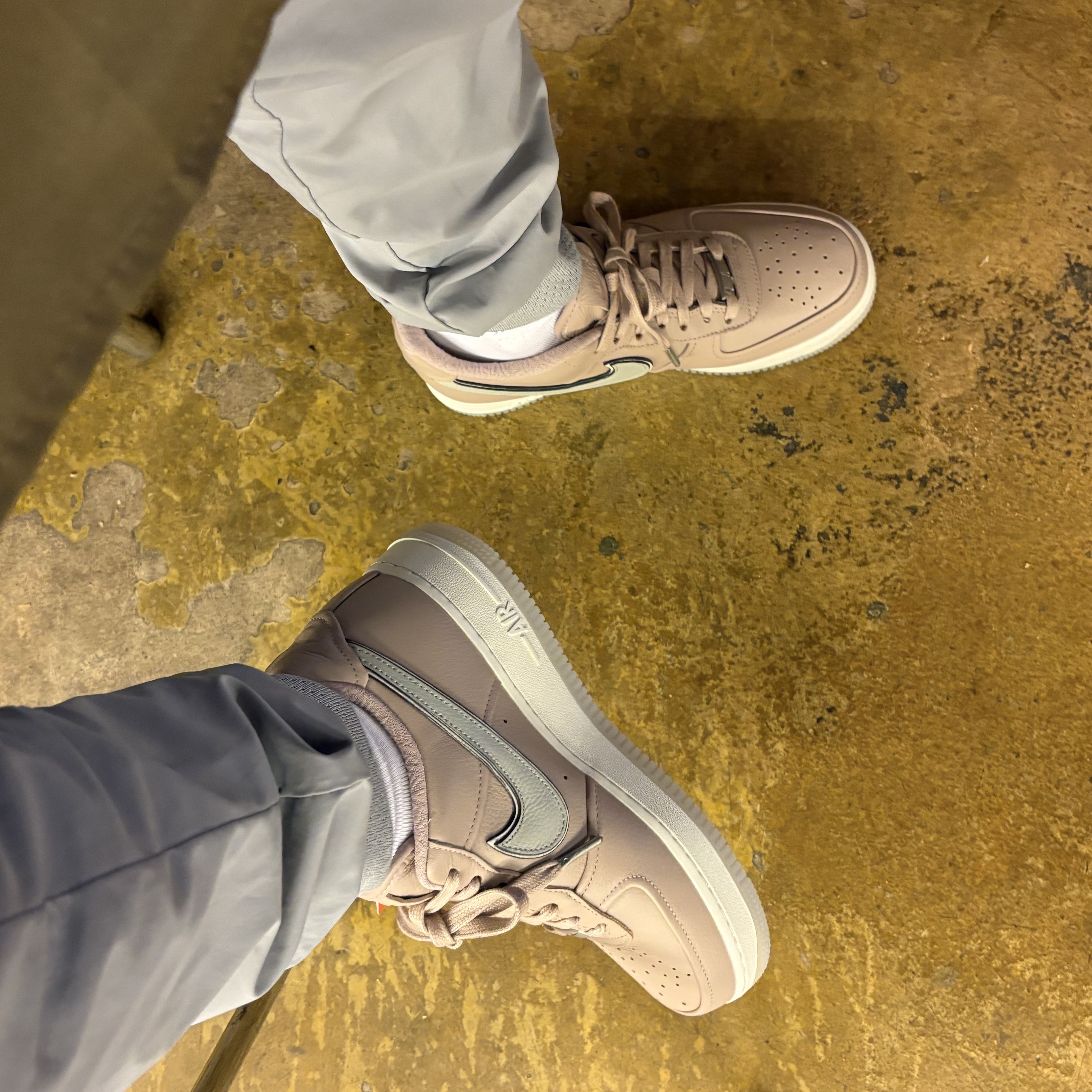 (W) Nike x A Ma Maniere Air Force 1 '07 W.Y.W.S. 착용 스타일 - 1