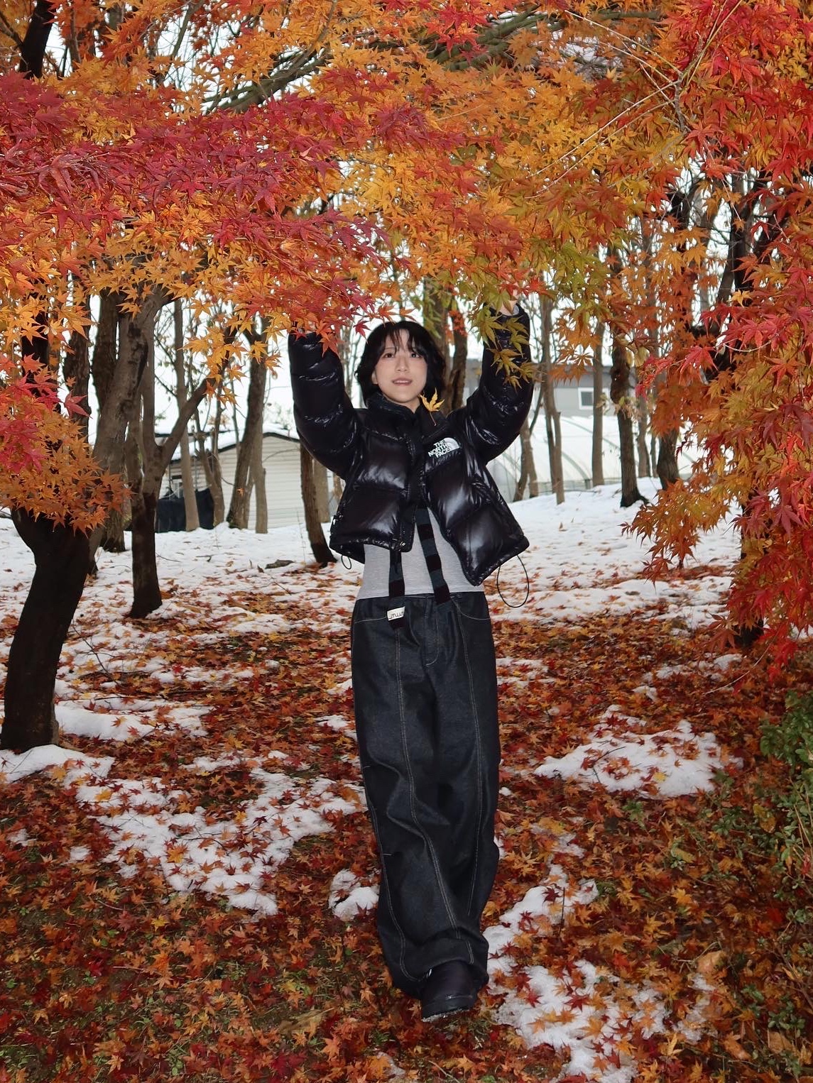 (W) The North Face Nuptse Short Jacket TNF Black 착용 스타일