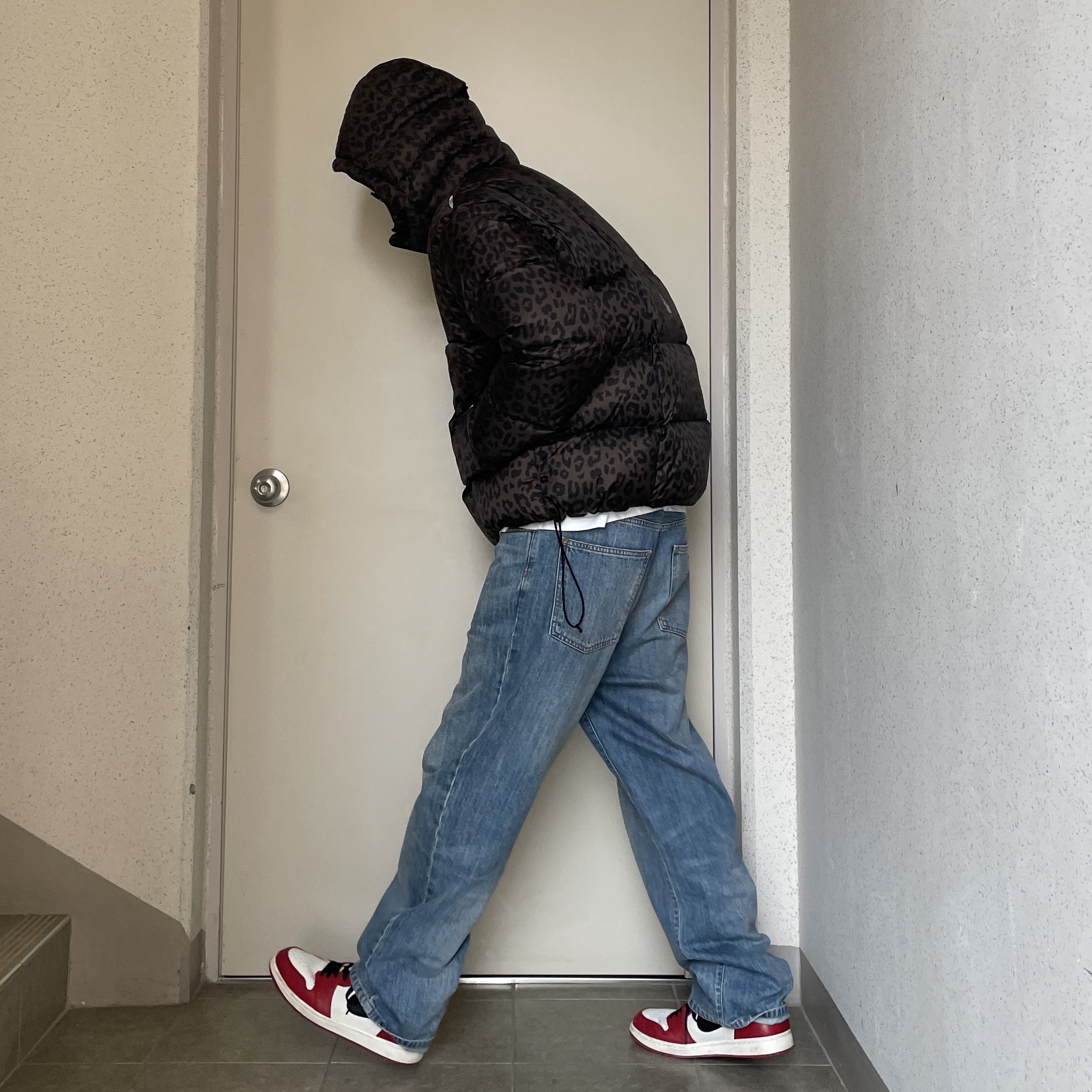 Carhartt WIP Smith Denim Single Knee Pants Blue Stone Bleached, Jordan 1 Retro High OG Chicago 2022 착용 스타일 - 3