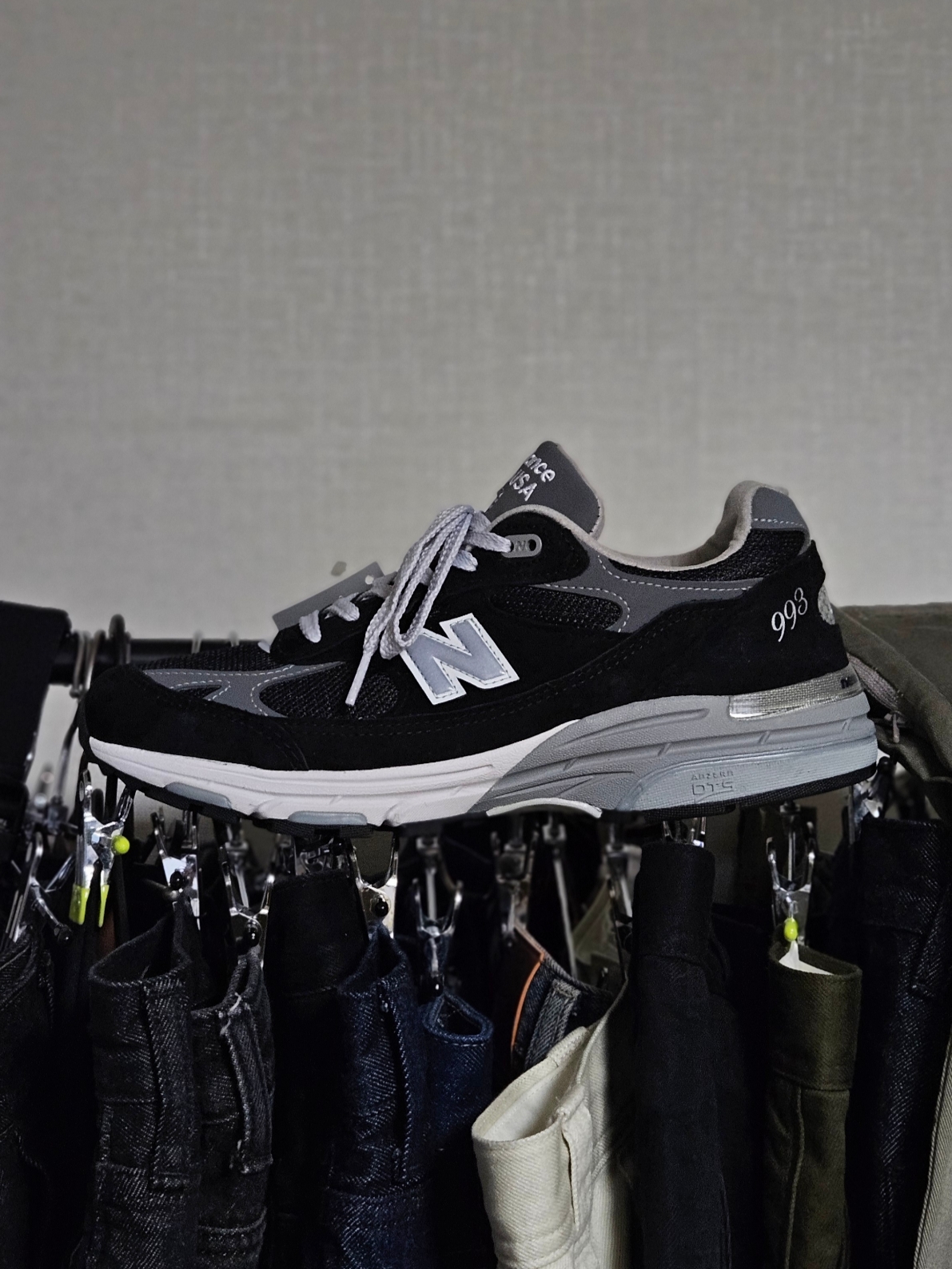 New Balance 993 Made in USA Black - D Standard 착용 스타일