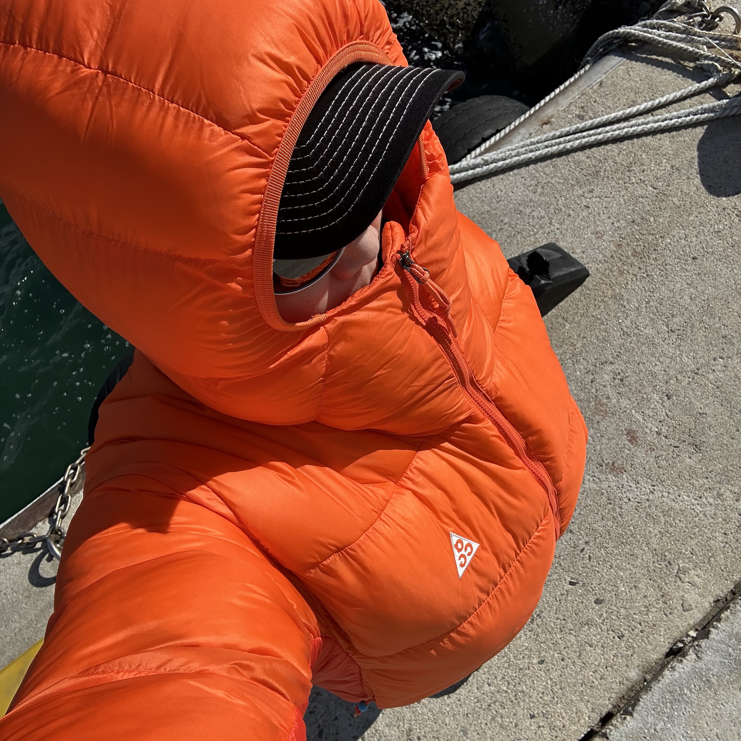 Nike ACG Therma-Fit ADV Lunar Lake Puffer Jacket Safety Orange - Asia, (W) Nike ACG Smith Summit Zip-Off Pants Black - Asia 착용 스타일 - 2