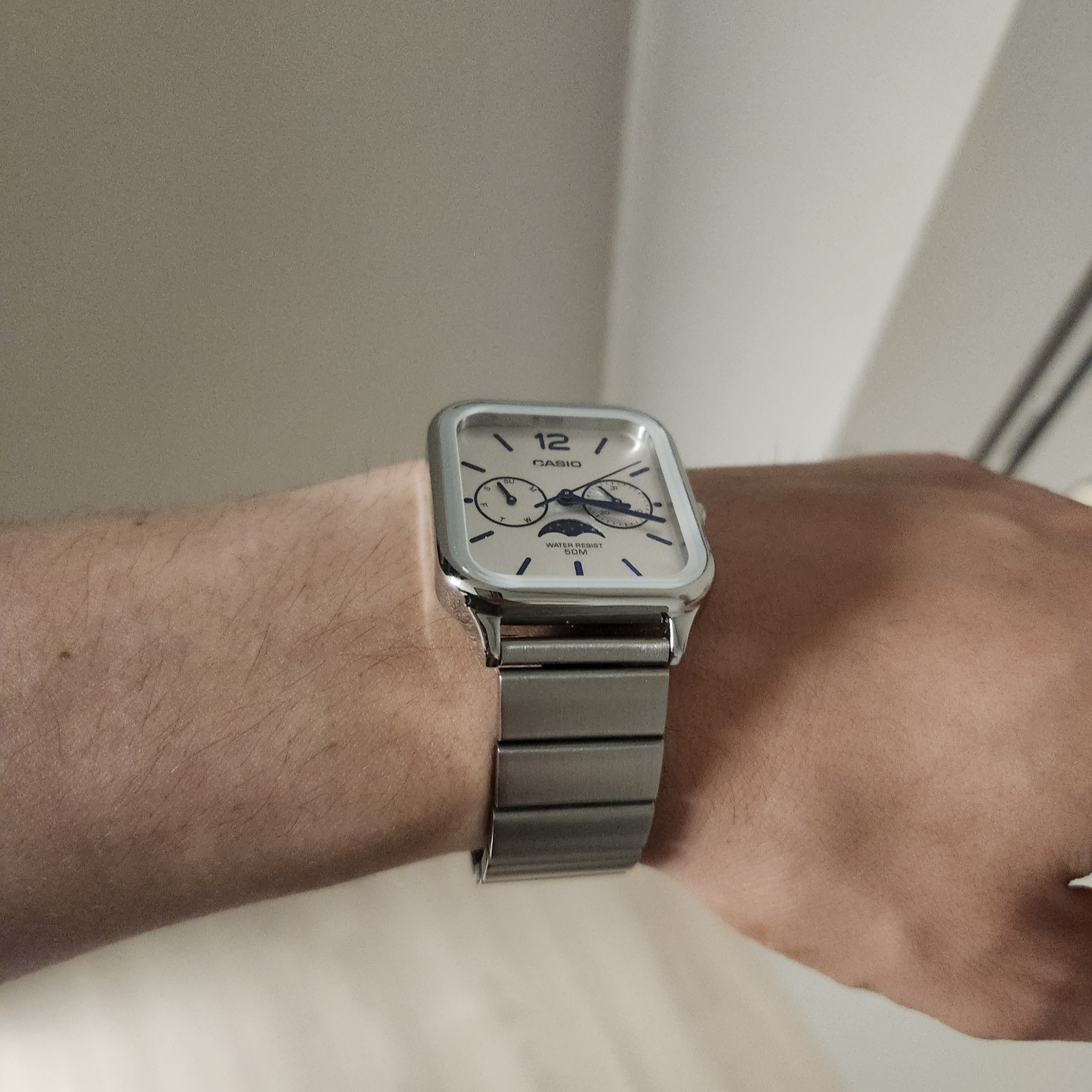 Casio MTP-M305D-7AV 착용 스타일