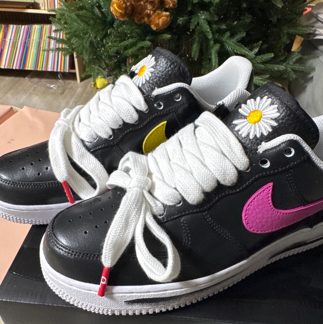 Nike x Peaceminusone Air Force 1 Low Para-Noise 3.0 Black and Multicolor 착용 스타일