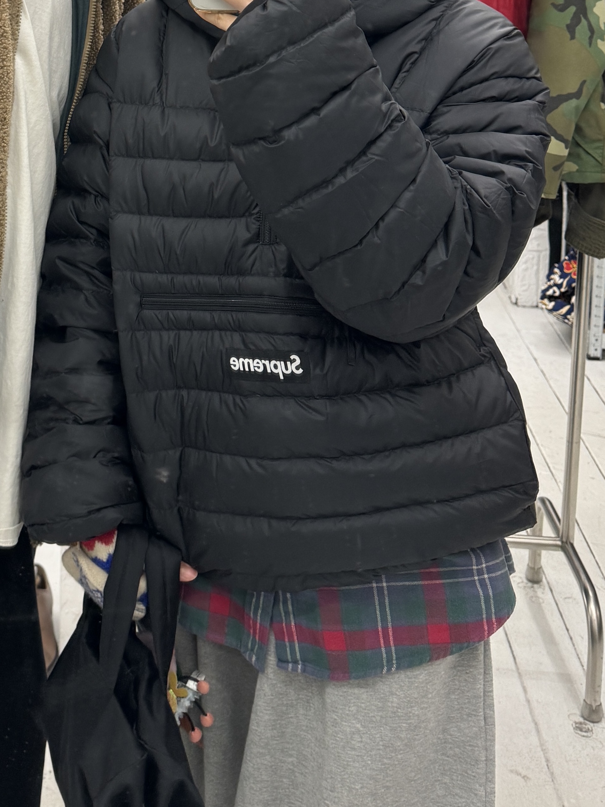 Supreme Micro Down Half Zip Hooded Pullover Black - 24FW 착용 스타일