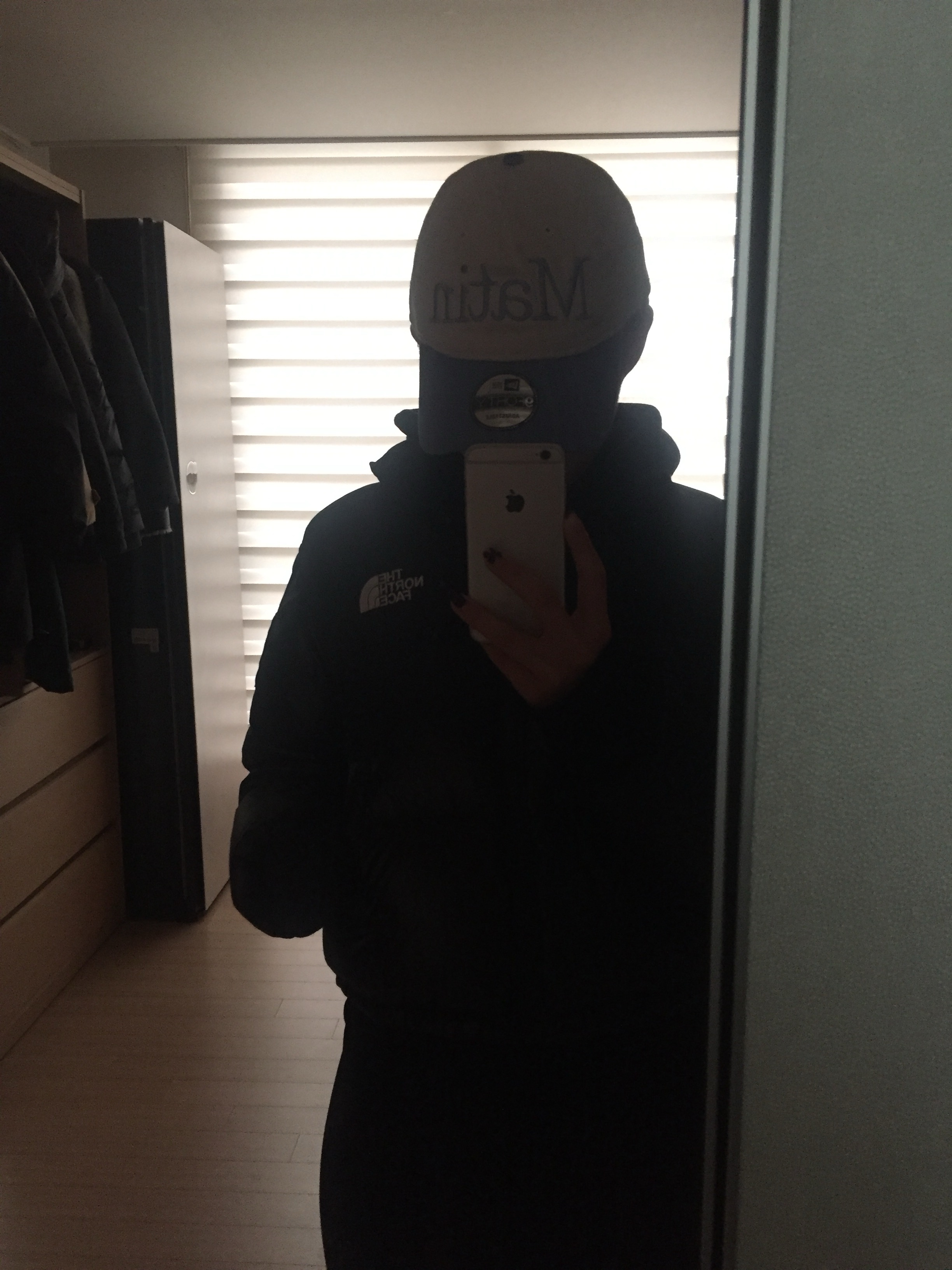 (W) The North Face White Label Novelty Nuptse Down Jacket Black, New Era x Matin Kim Basic Unstructured Ball Cap White 착용 스타일 - 2