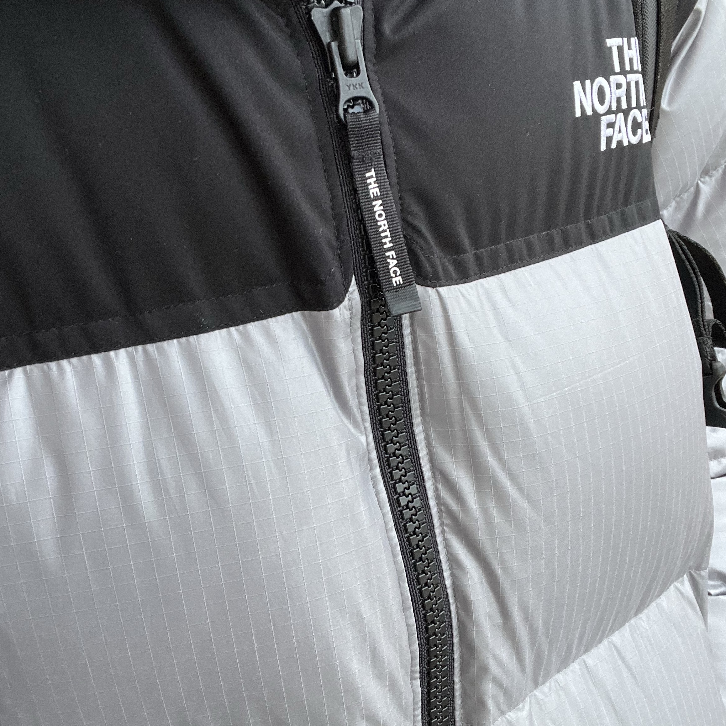 The North Face White Label Novelty Nuptse Down Jacket Heather Gray 착용 스타일 - 2