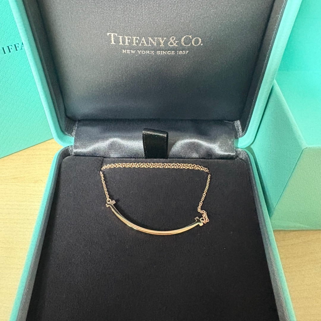 Tiffany & Co. Tiffany T Smile Pendant Small Rose Gold 착용 스타일